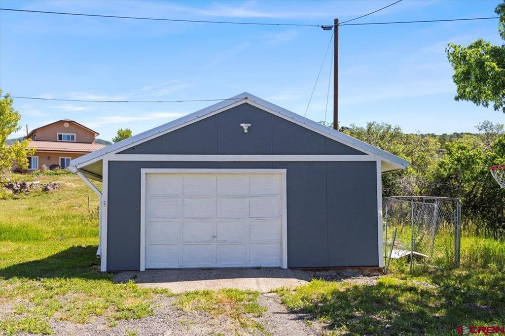 21932 2225 Road