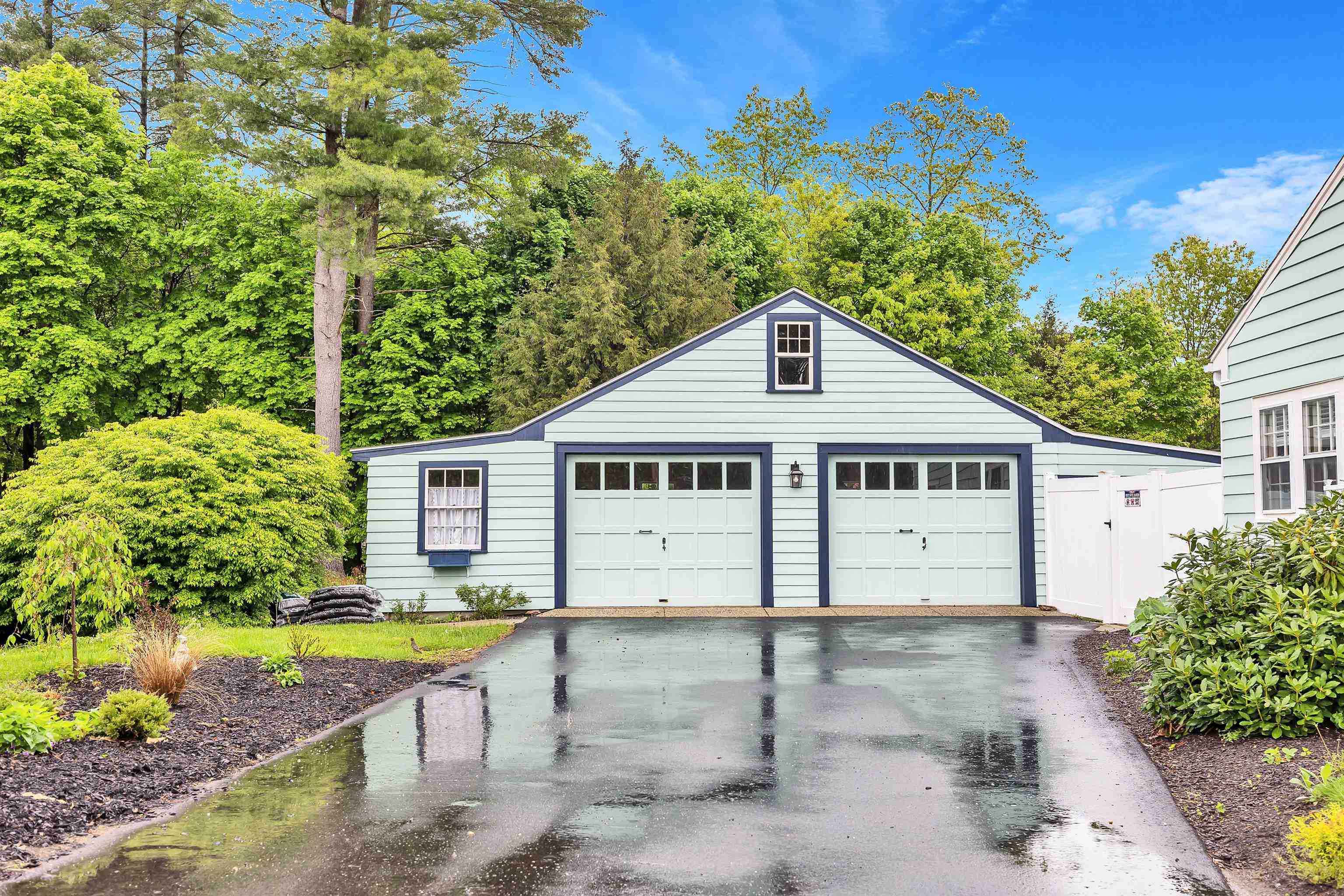 48 Edgewood Avenue