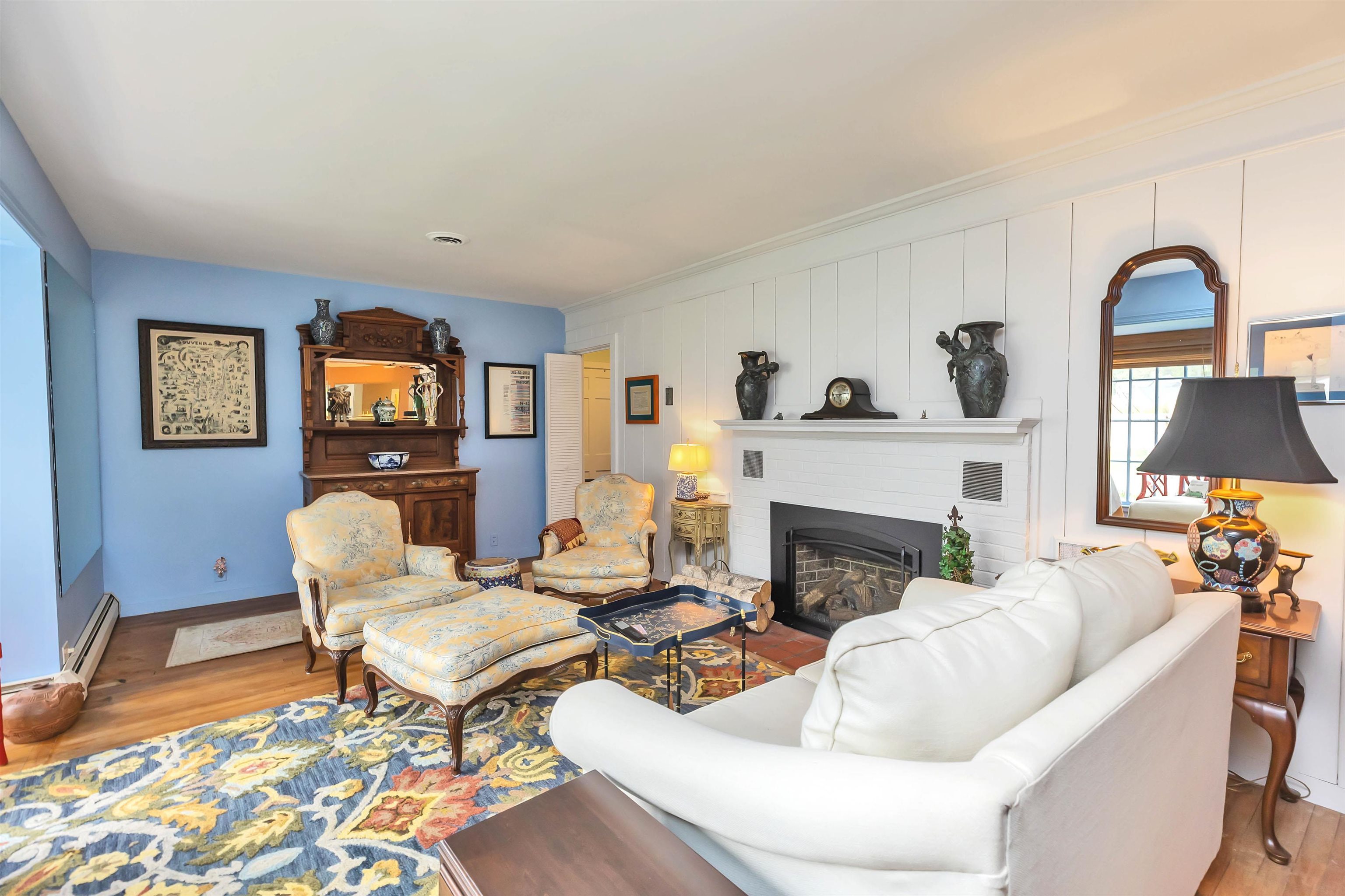 48 Edgewood Avenue