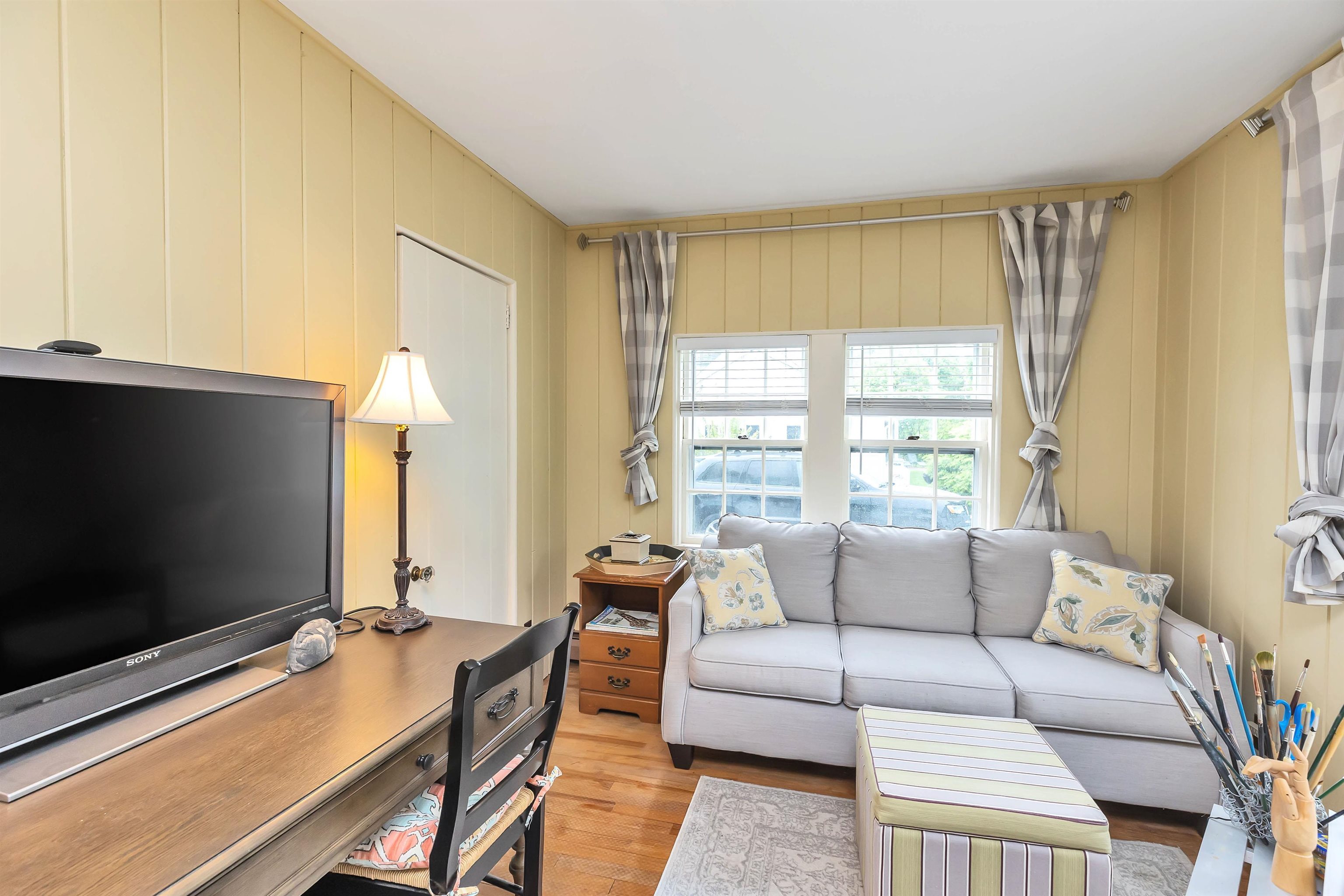 48 Edgewood Avenue