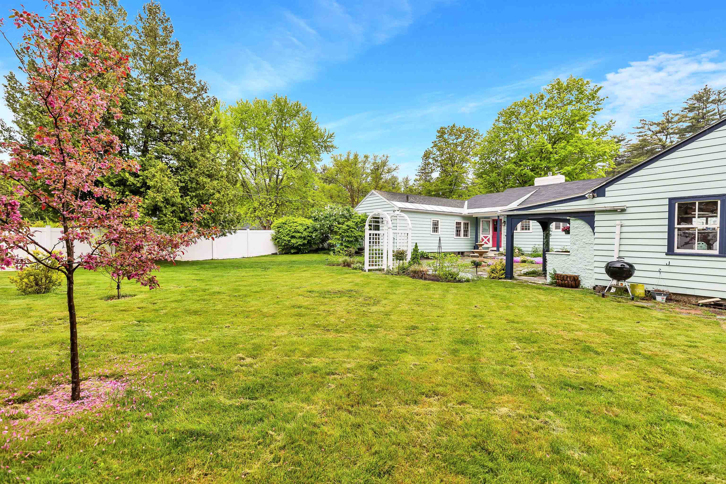 48 Edgewood Avenue