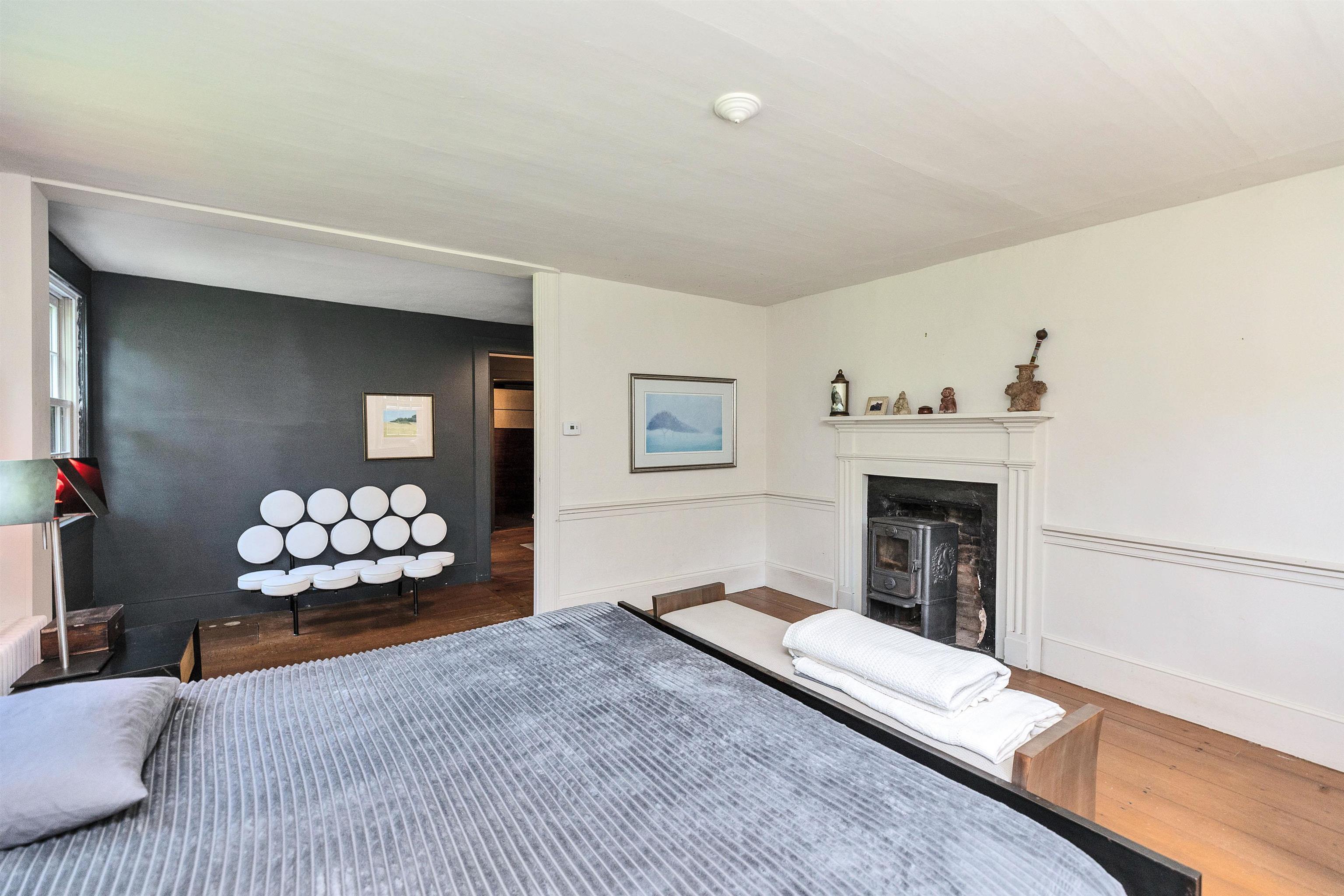 119 Middle Road