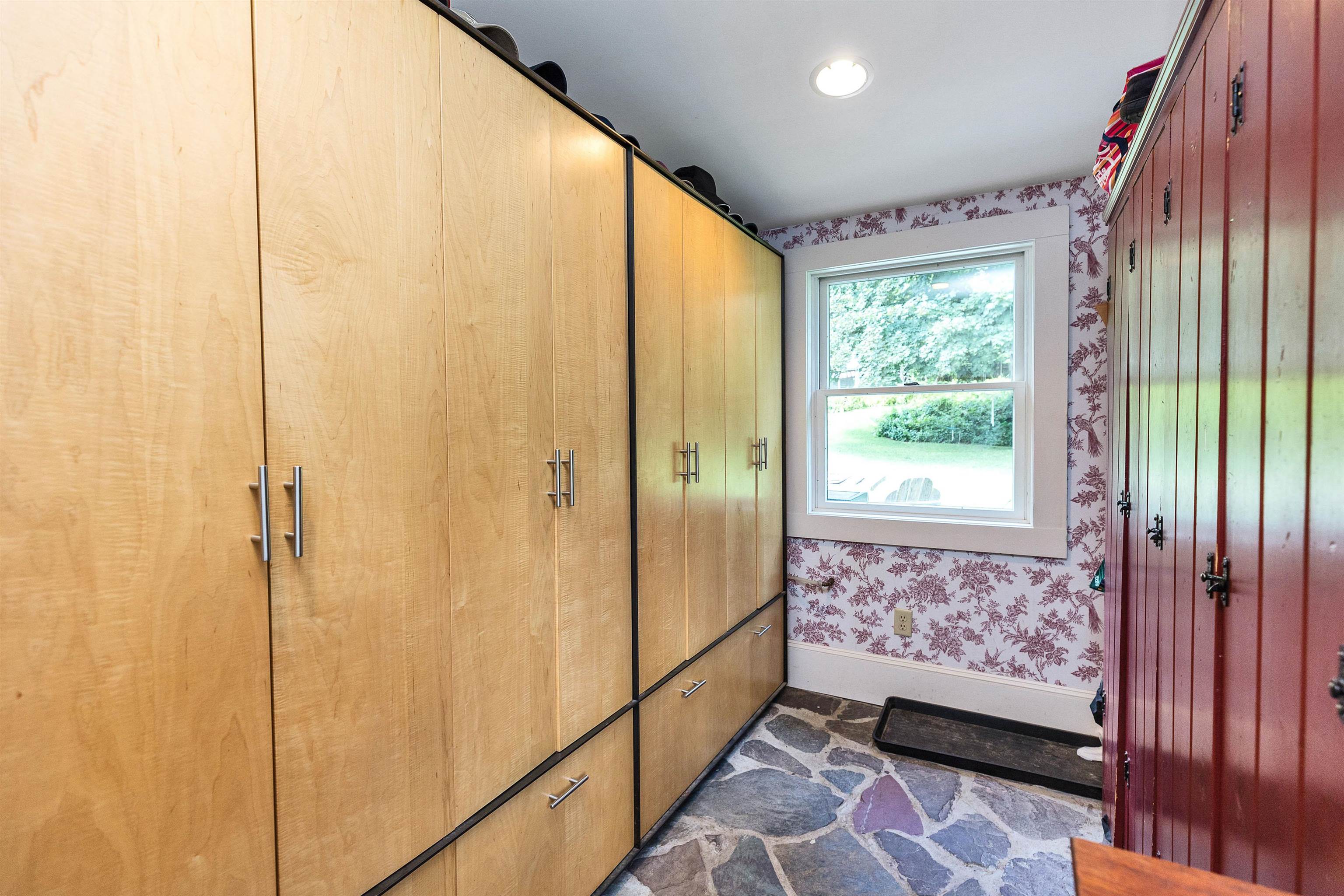 119 Middle Road