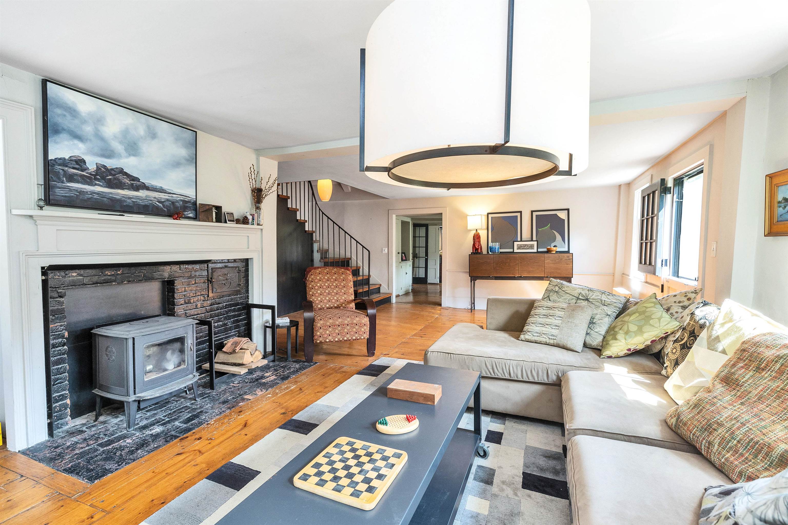 119 Middle Road
