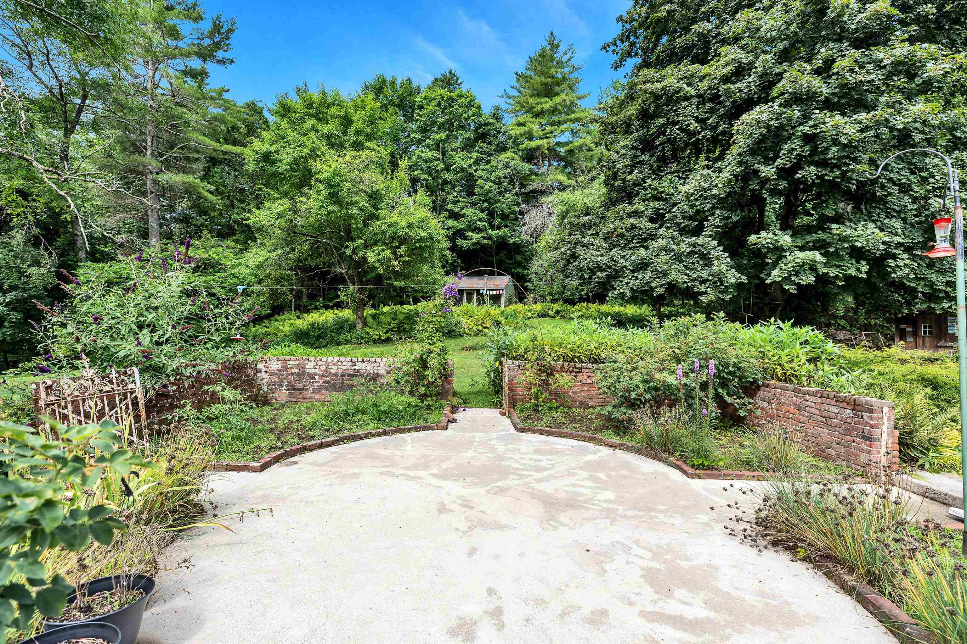 119 Middle Road