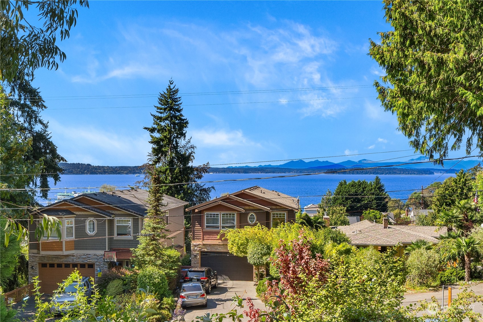 8636 Fauntleroy Place SW