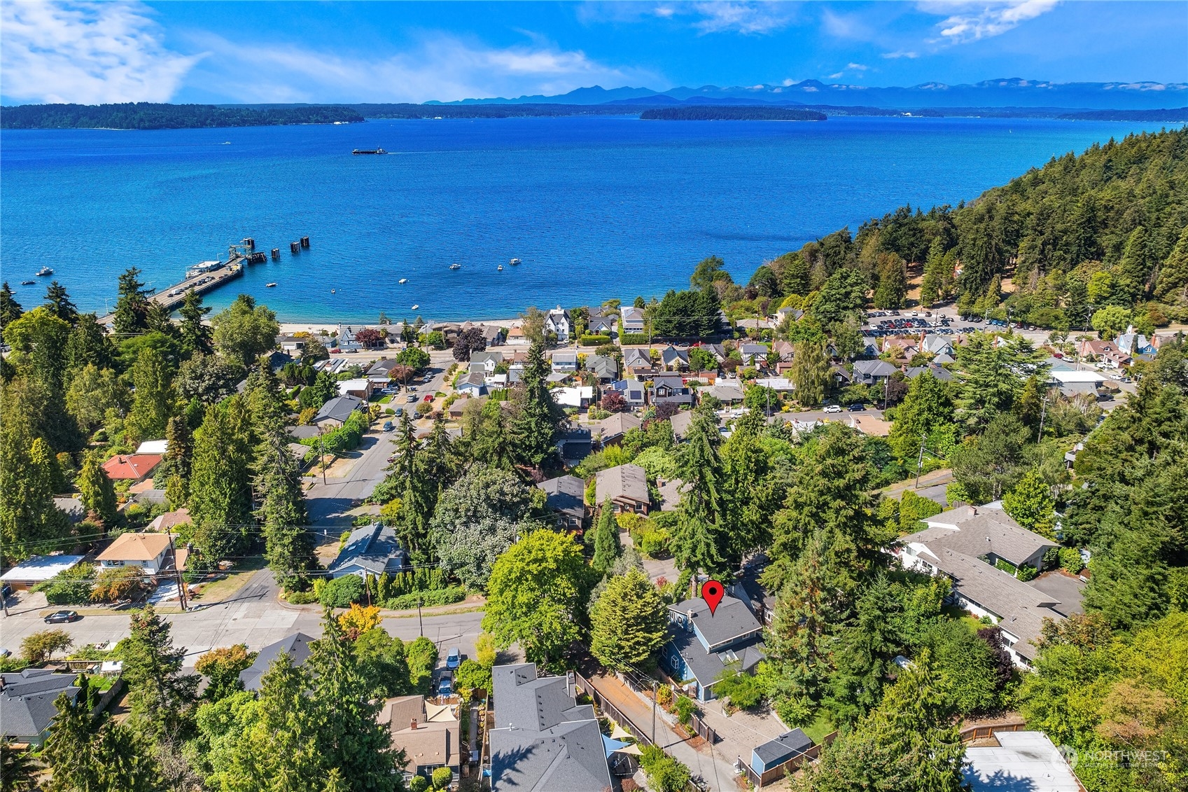 8636 Fauntleroy Place SW