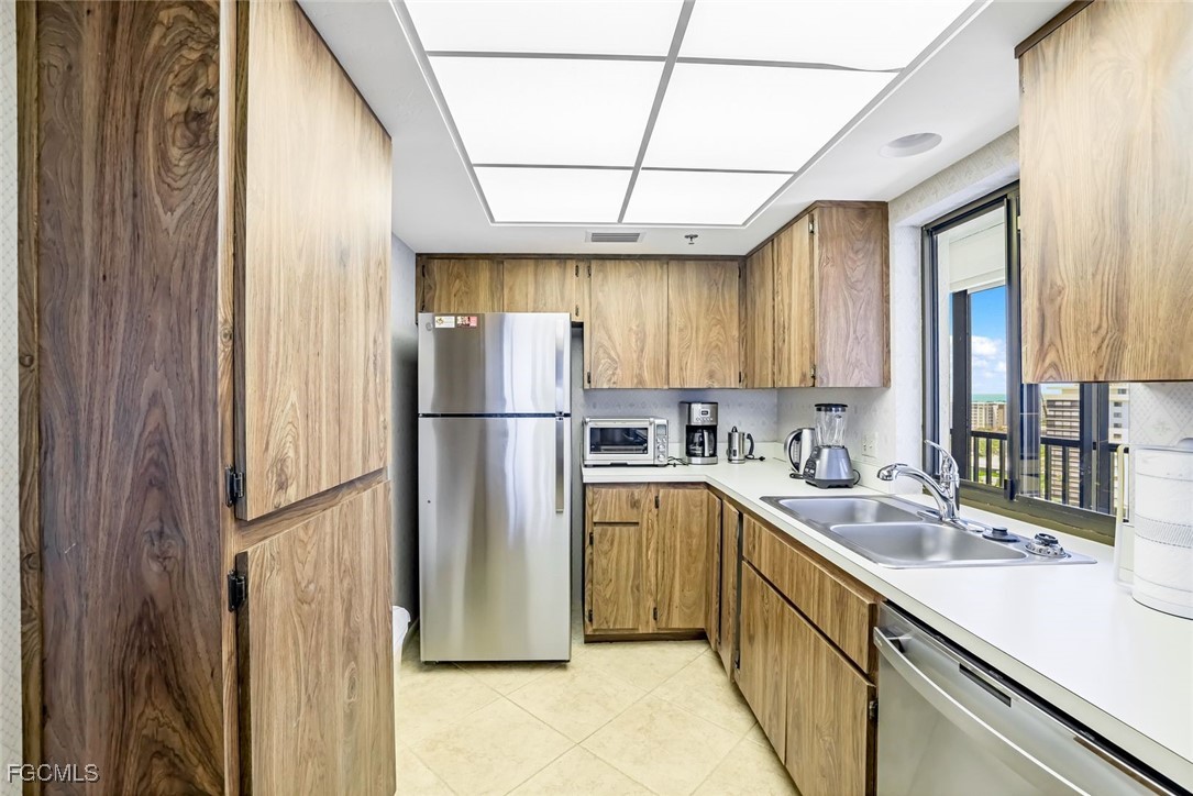 26235 Hickory BLVD 11A