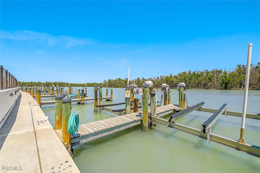 26235 Hickory BLVD 11A