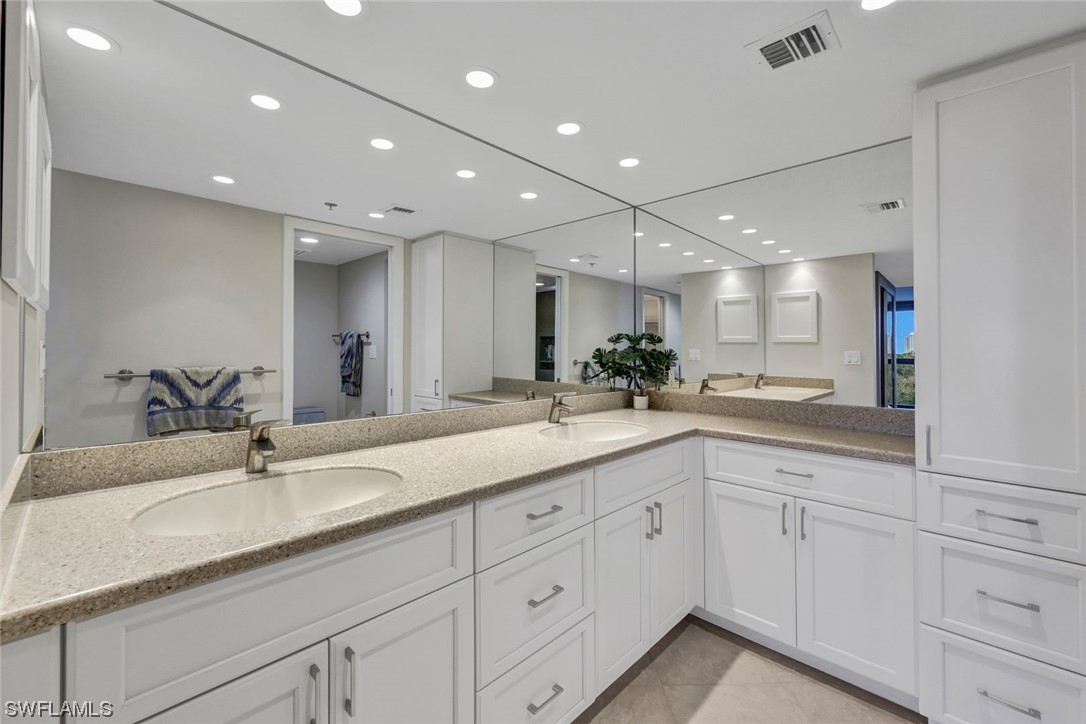 26235 Hickory BLVD 4B