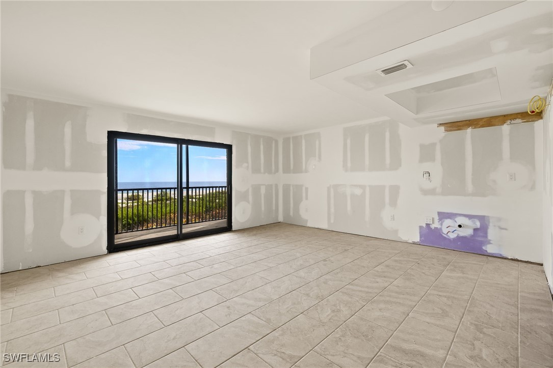 671 E Gulf DR 5B2