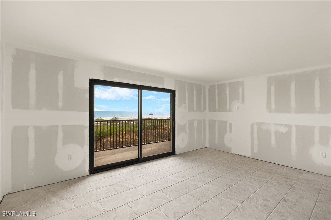 671 E Gulf DR 5B2