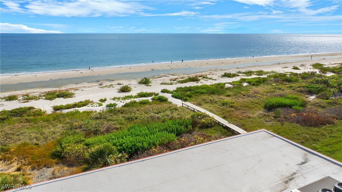671 E Gulf DR 5B2