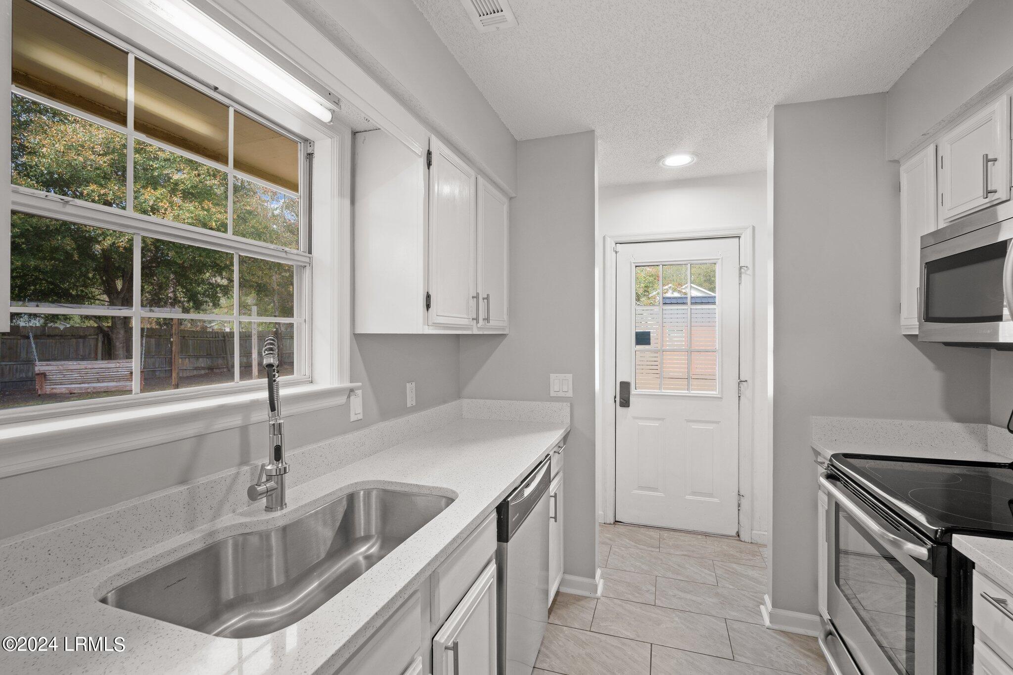 17 Irongate Drive