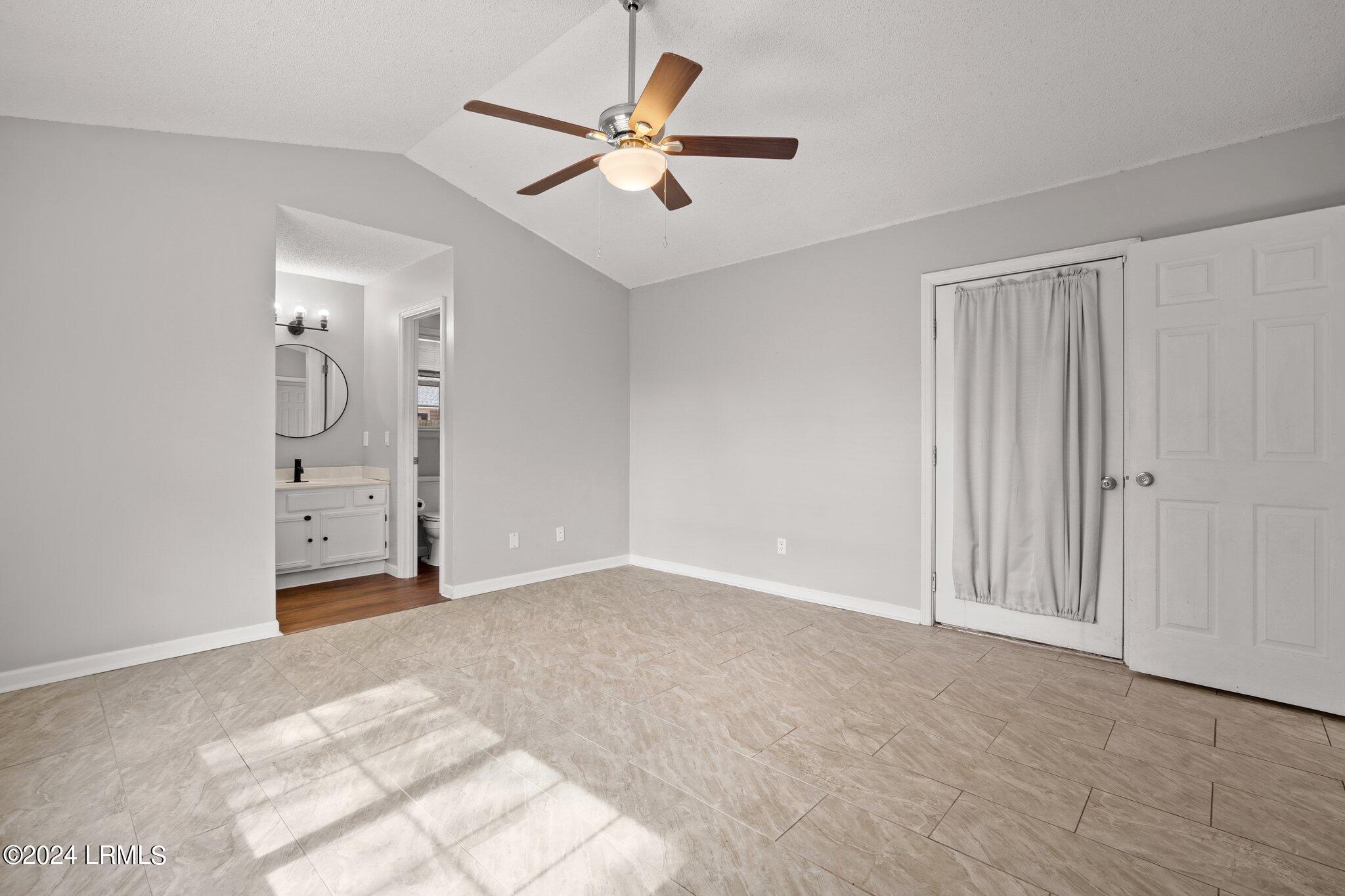17 Irongate Drive