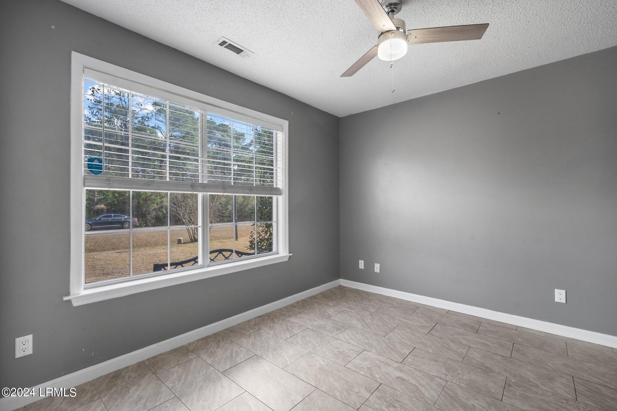 17 Irongate Drive