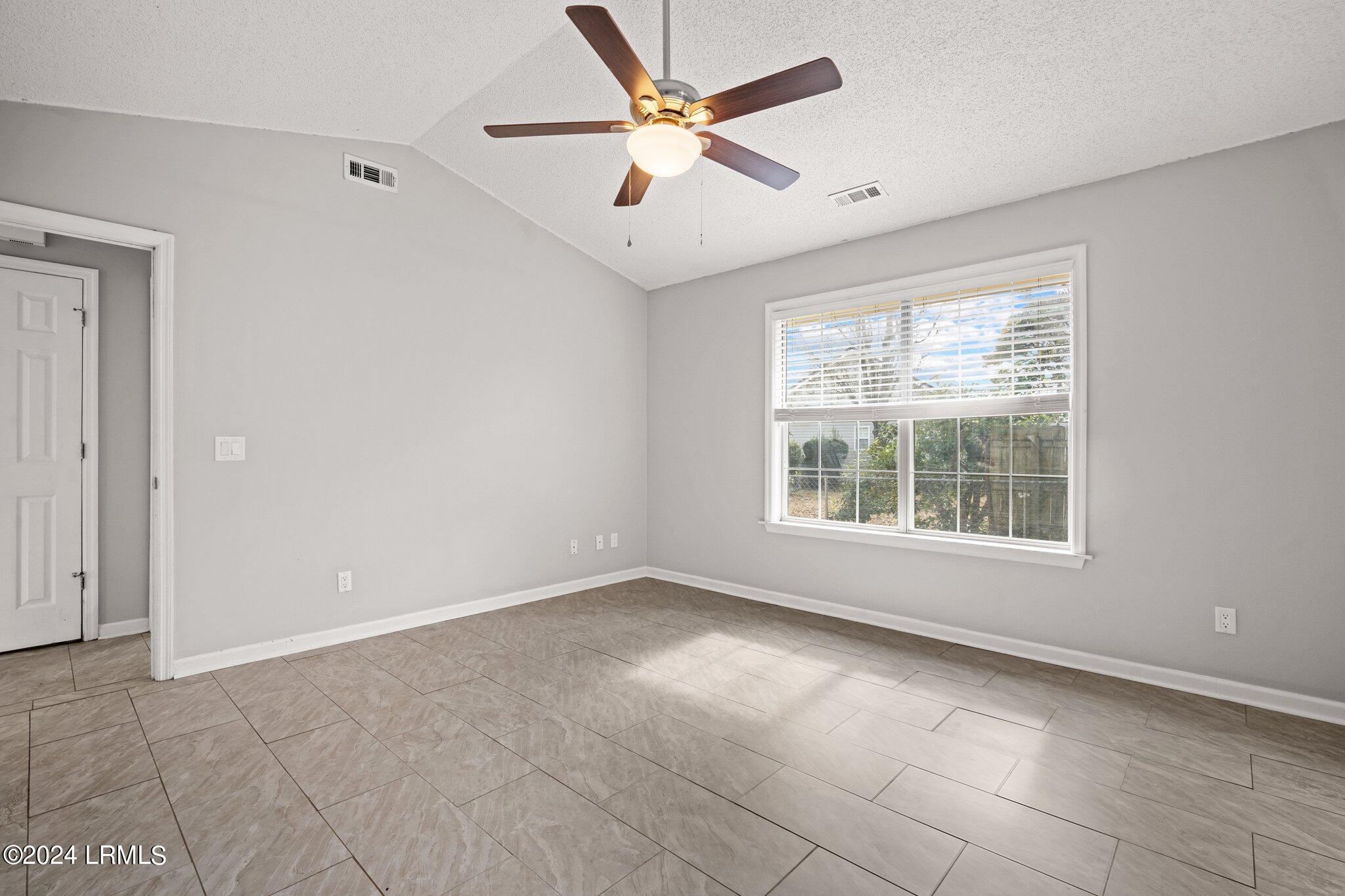 17 Irongate Drive