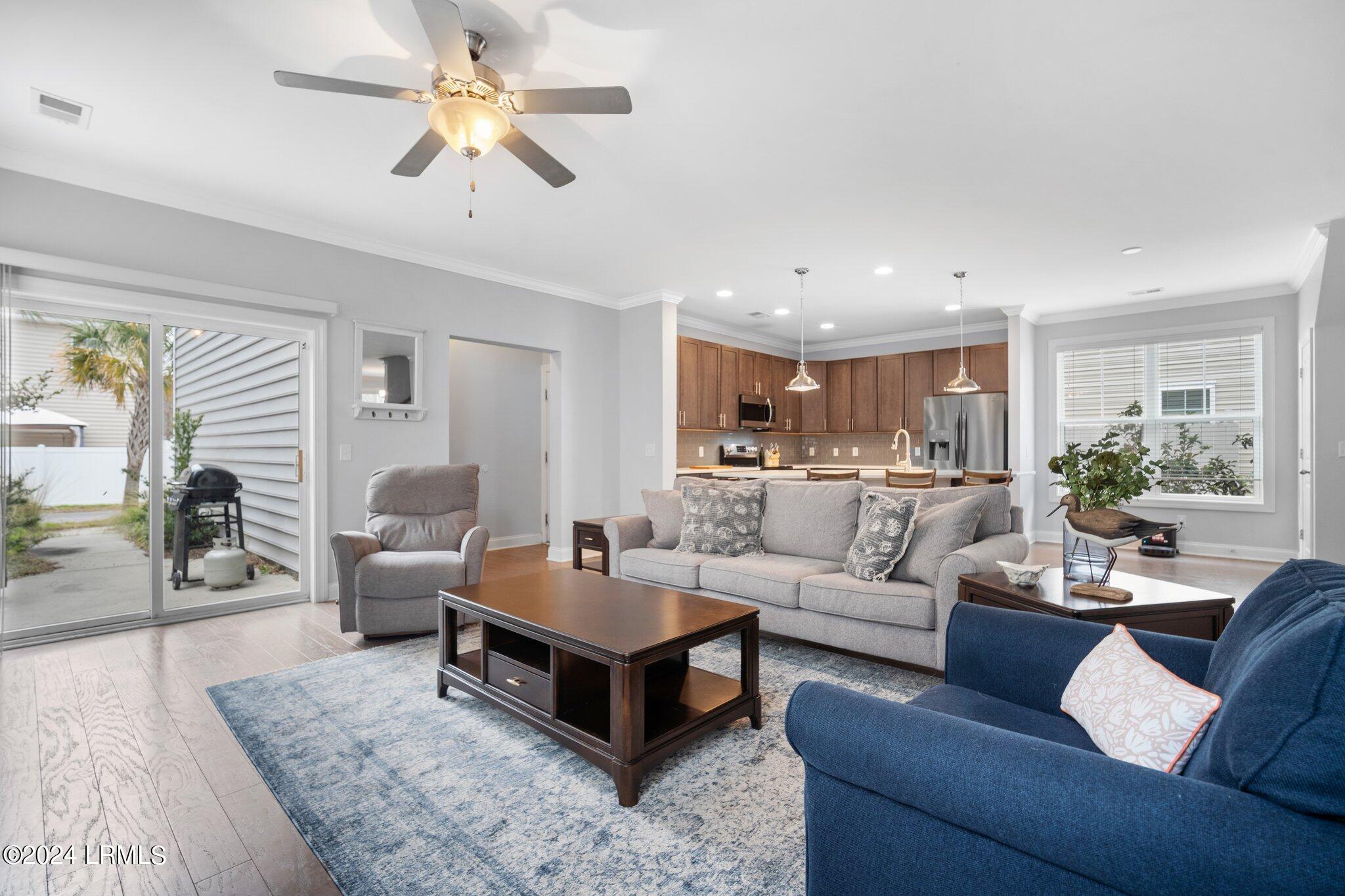 3867 Oyster Bluff Boulevard