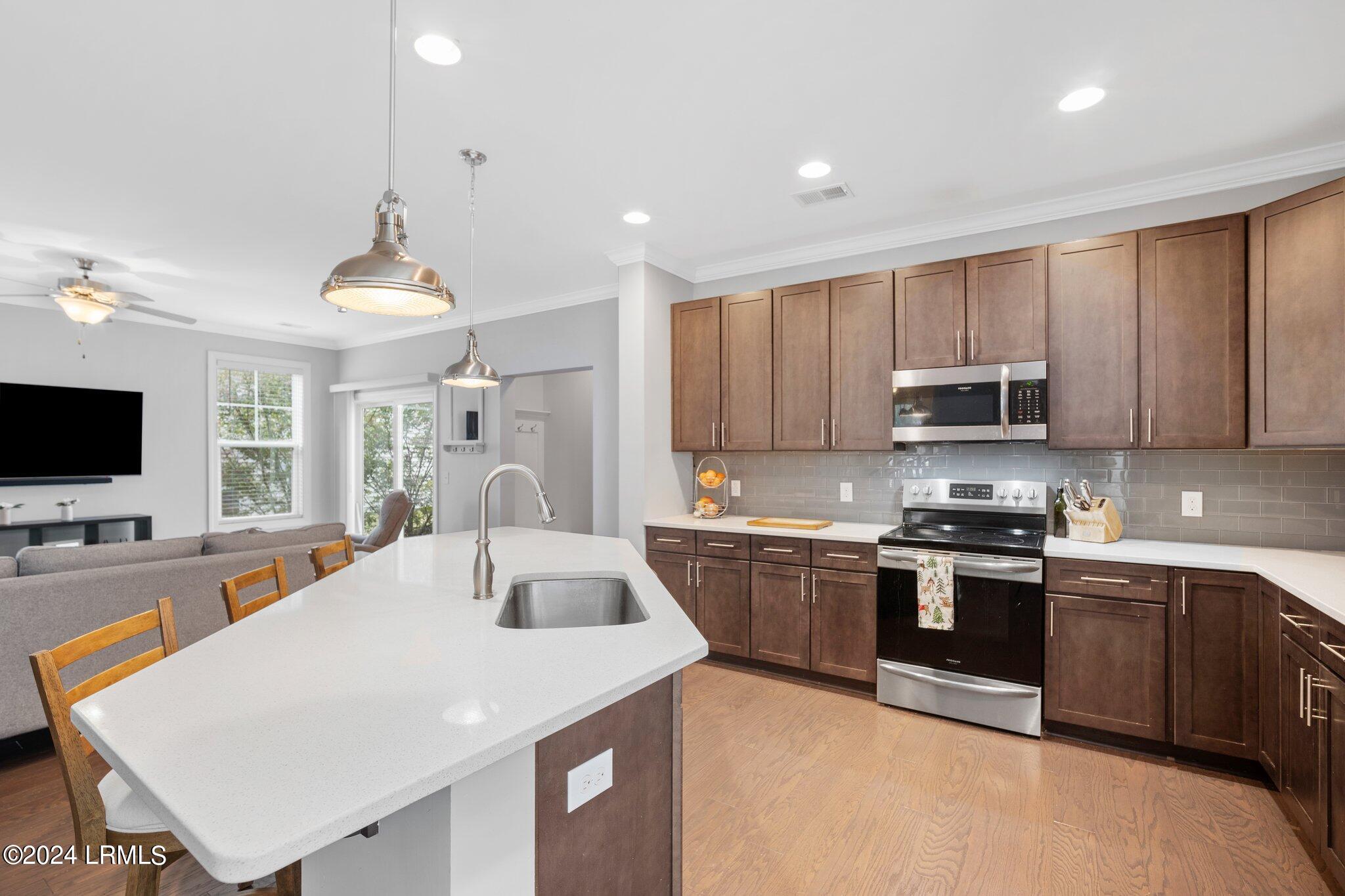 3867 Oyster Bluff Boulevard