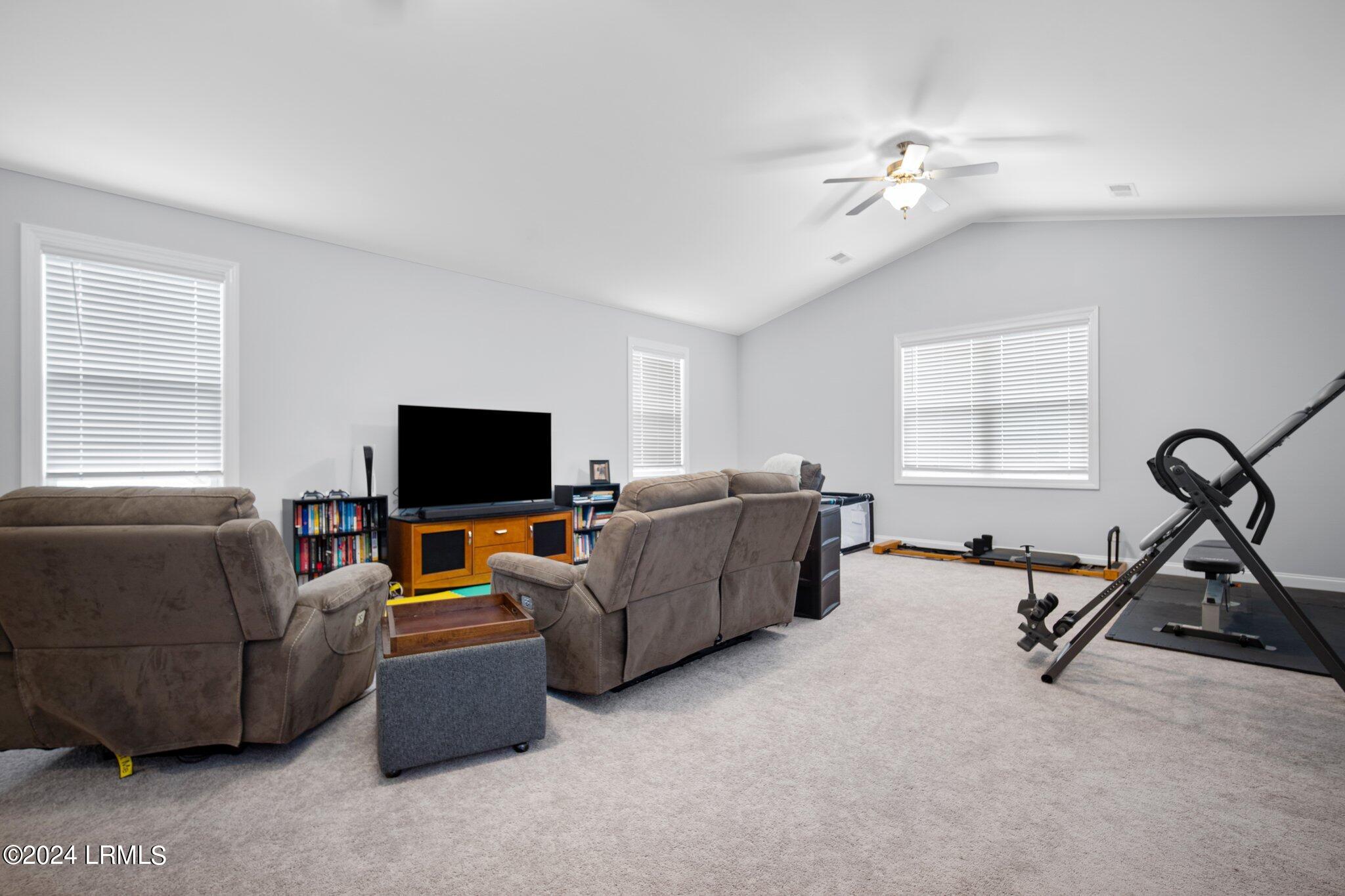 3867 Oyster Bluff Boulevard