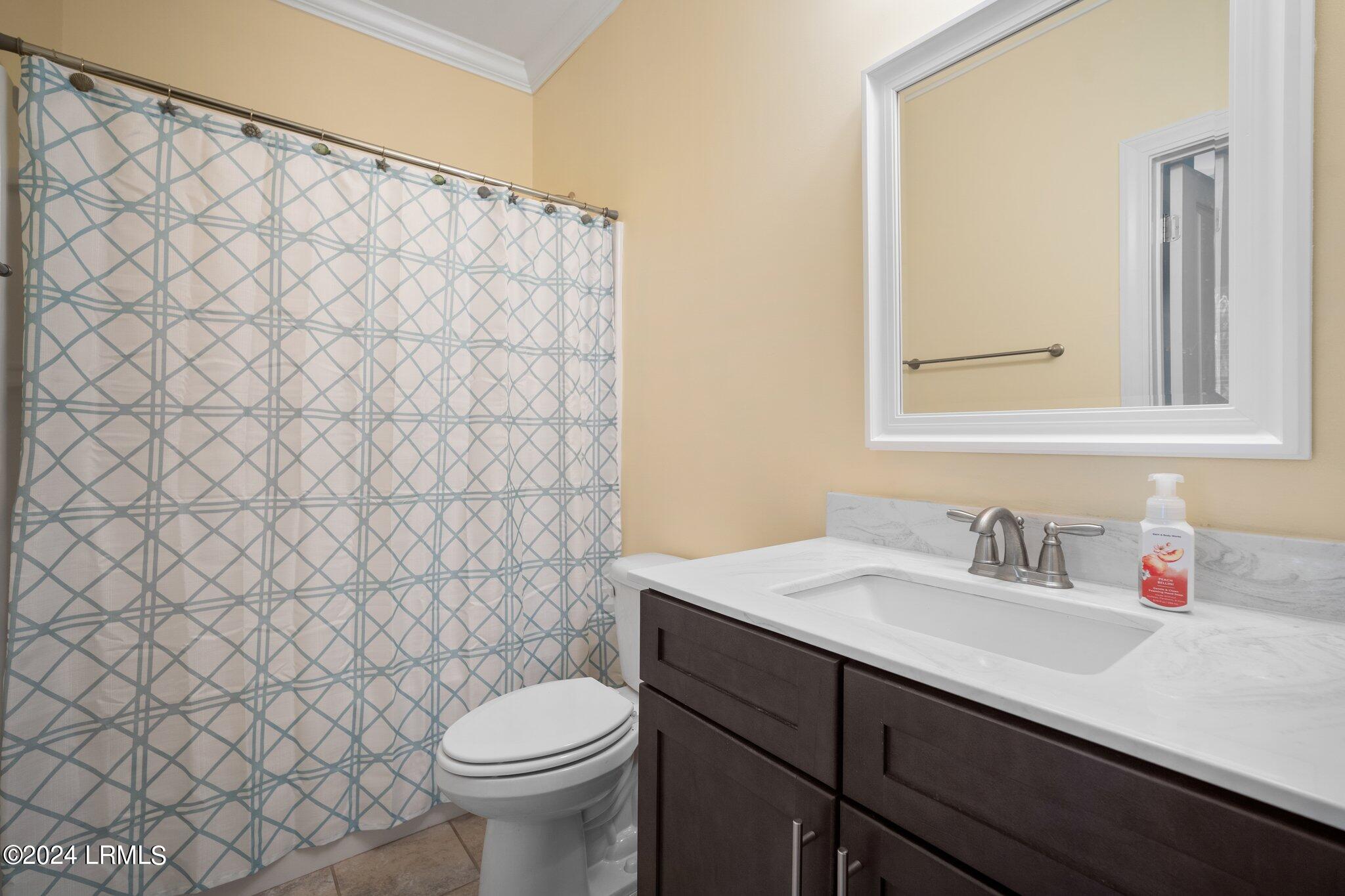 3867 Oyster Bluff Boulevard