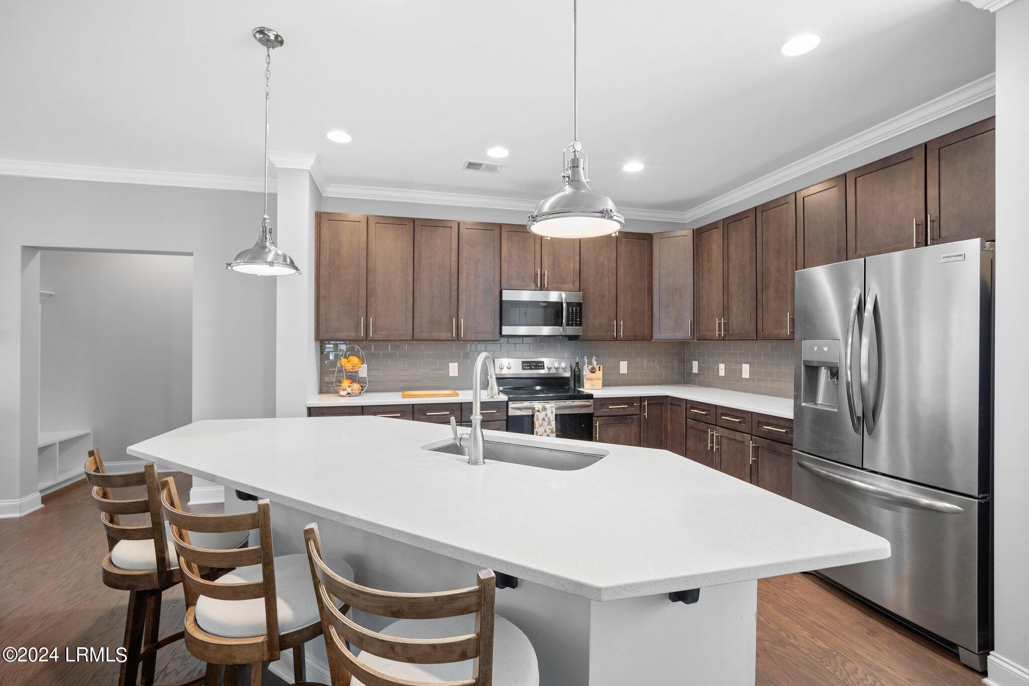 3867 Oyster Bluff Boulevard