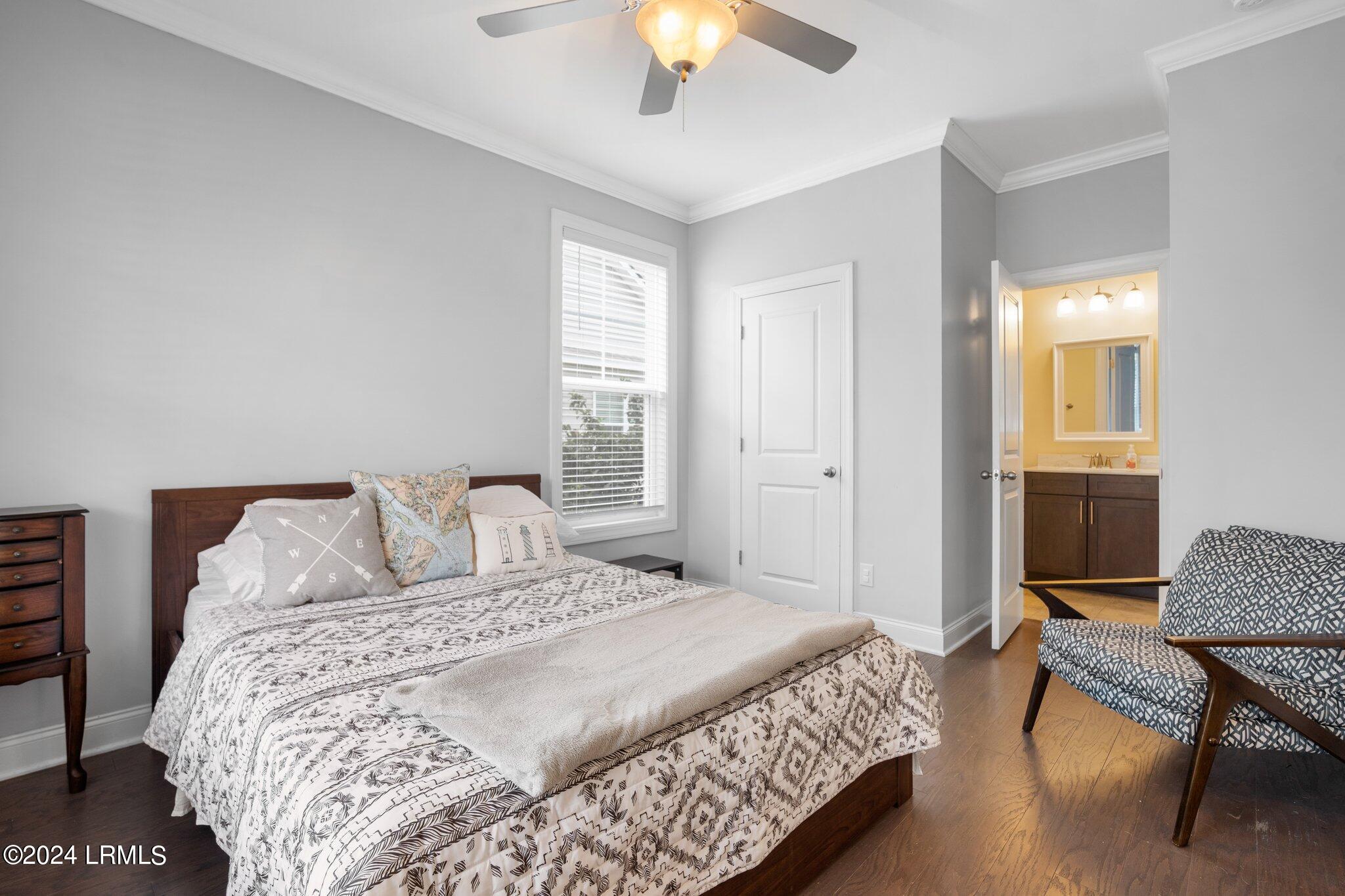 3867 Oyster Bluff Boulevard