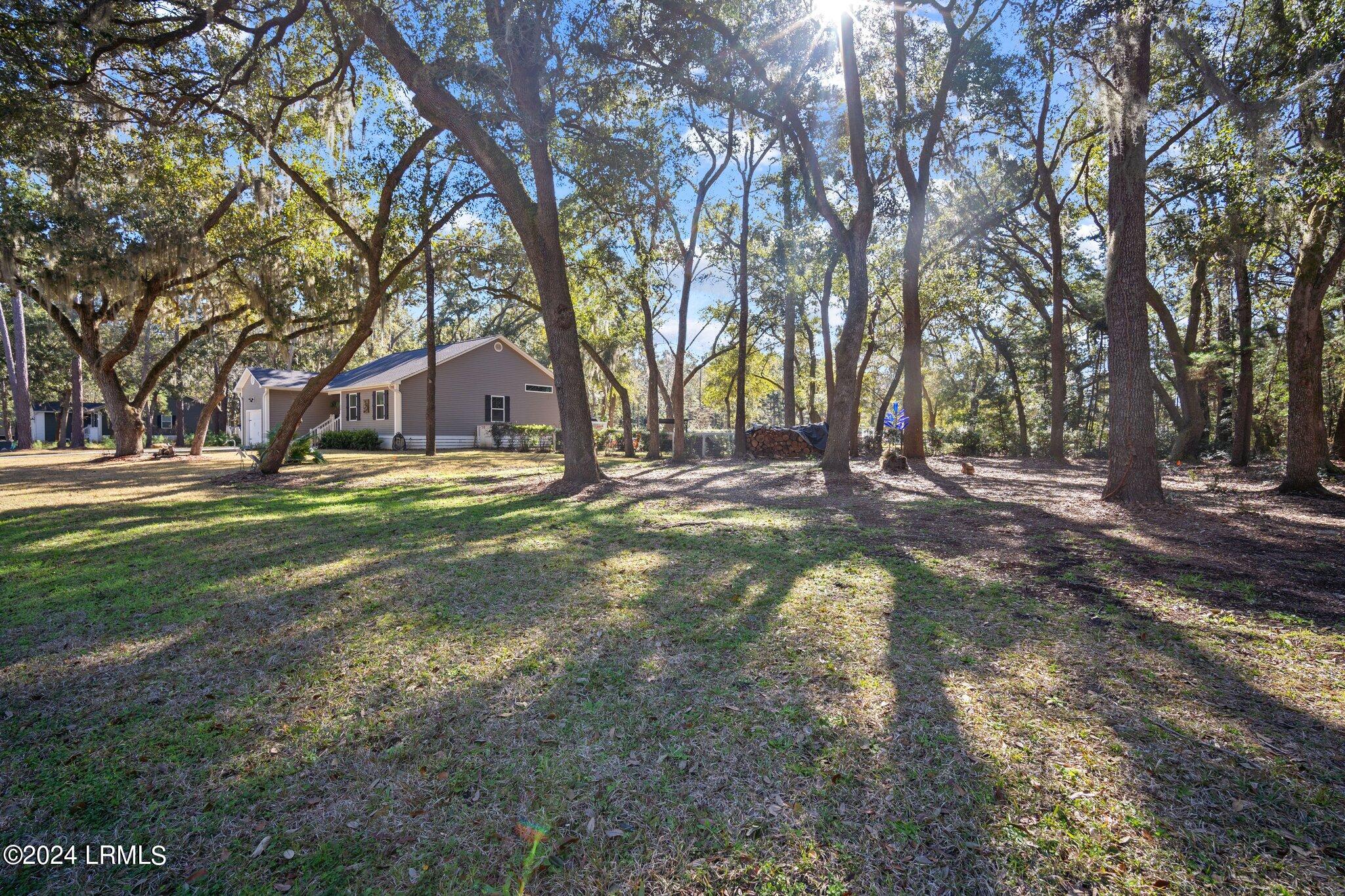 13 Arbor Lane, St. Helena Island