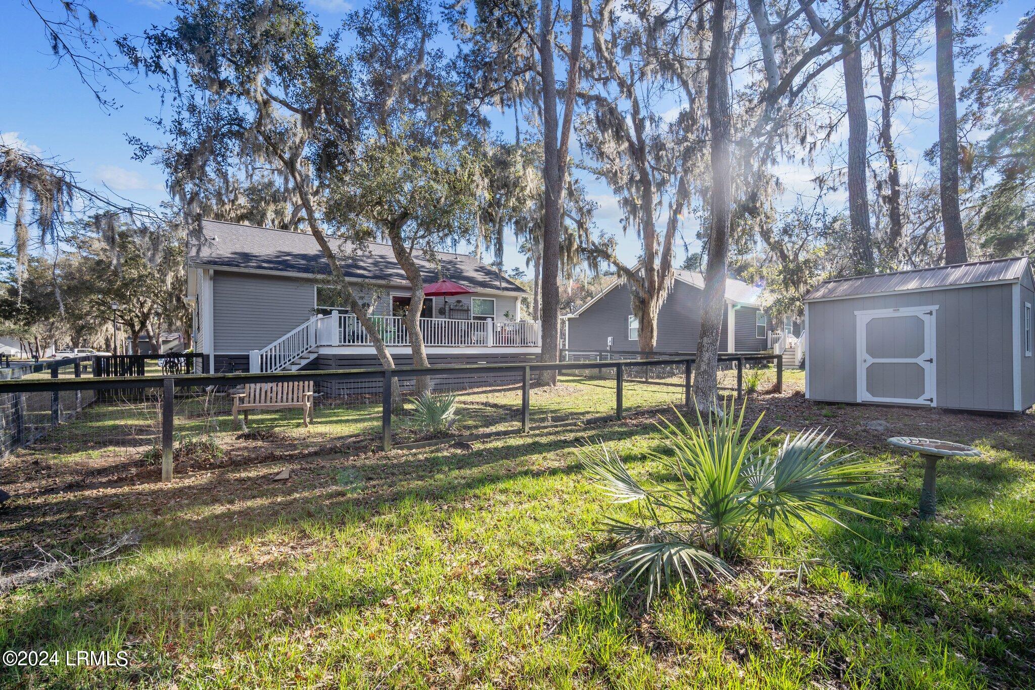 40 Canopy Lane, St. Helena Island