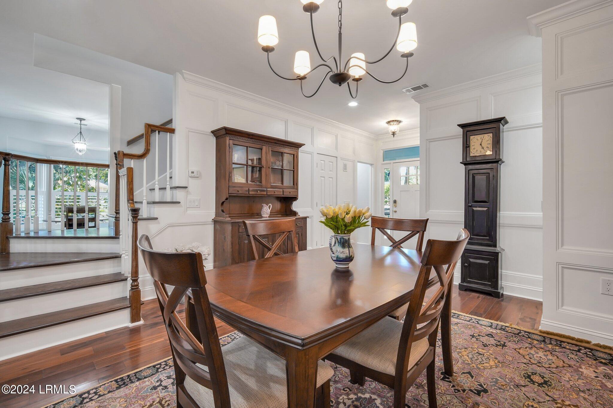 402 Island Circle E, St. Helena Island