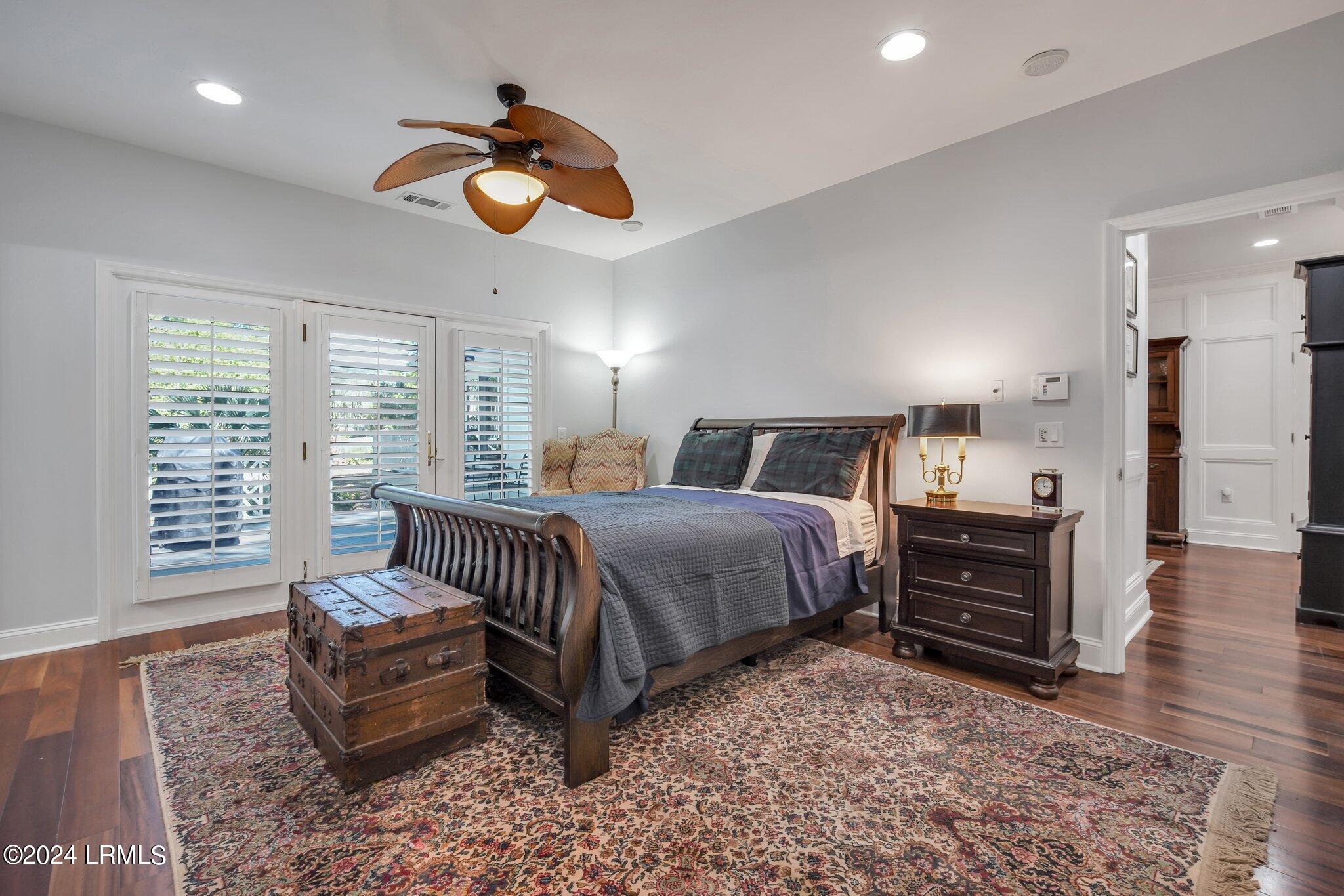 402 Island Circle E, St. Helena Island