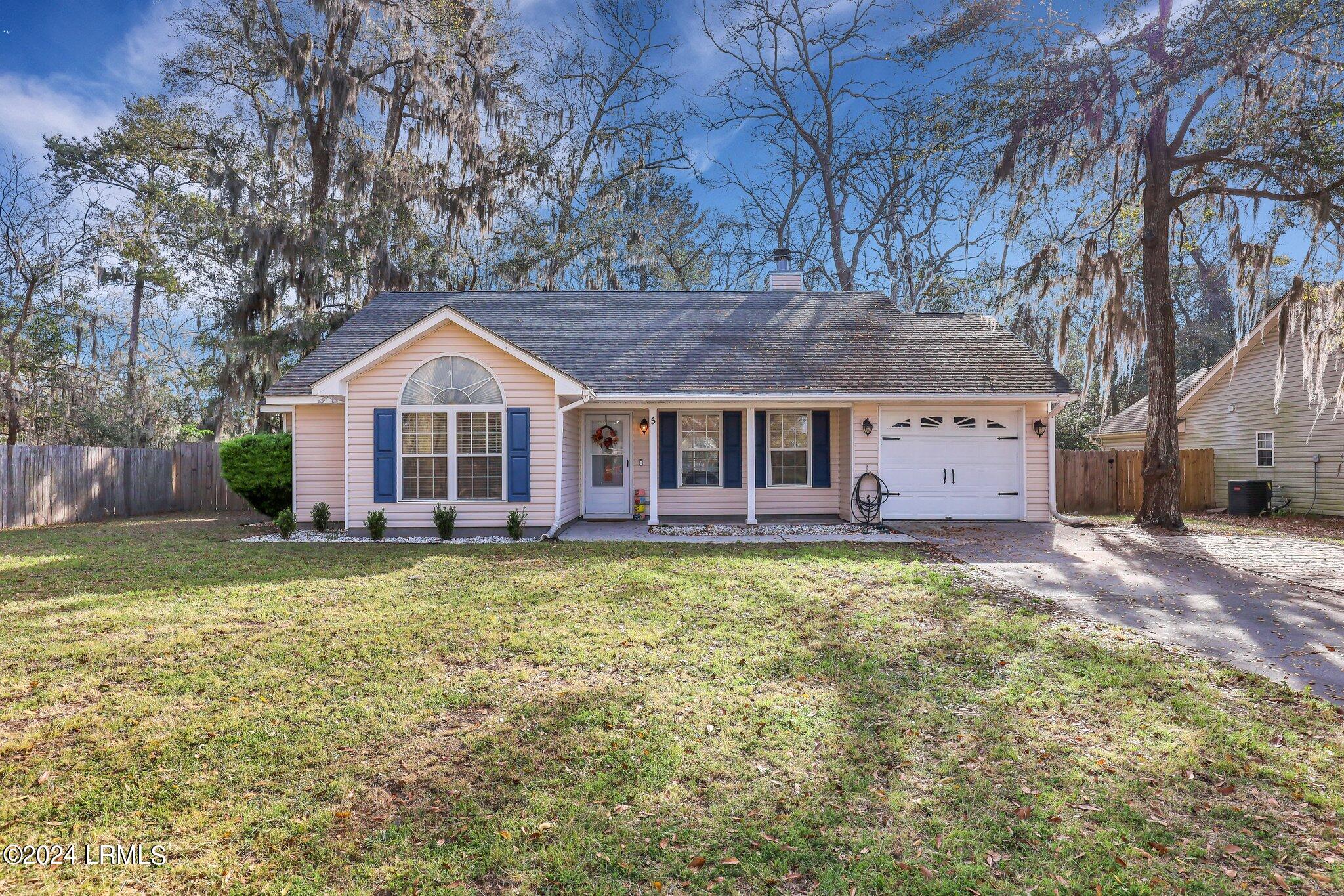 5 Spanish Moss Drive