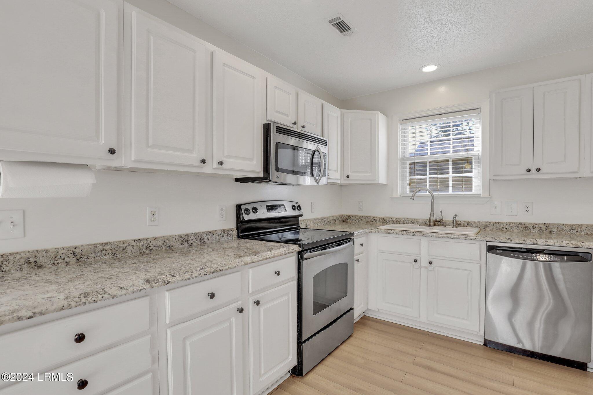 5 Spanish Moss Drive