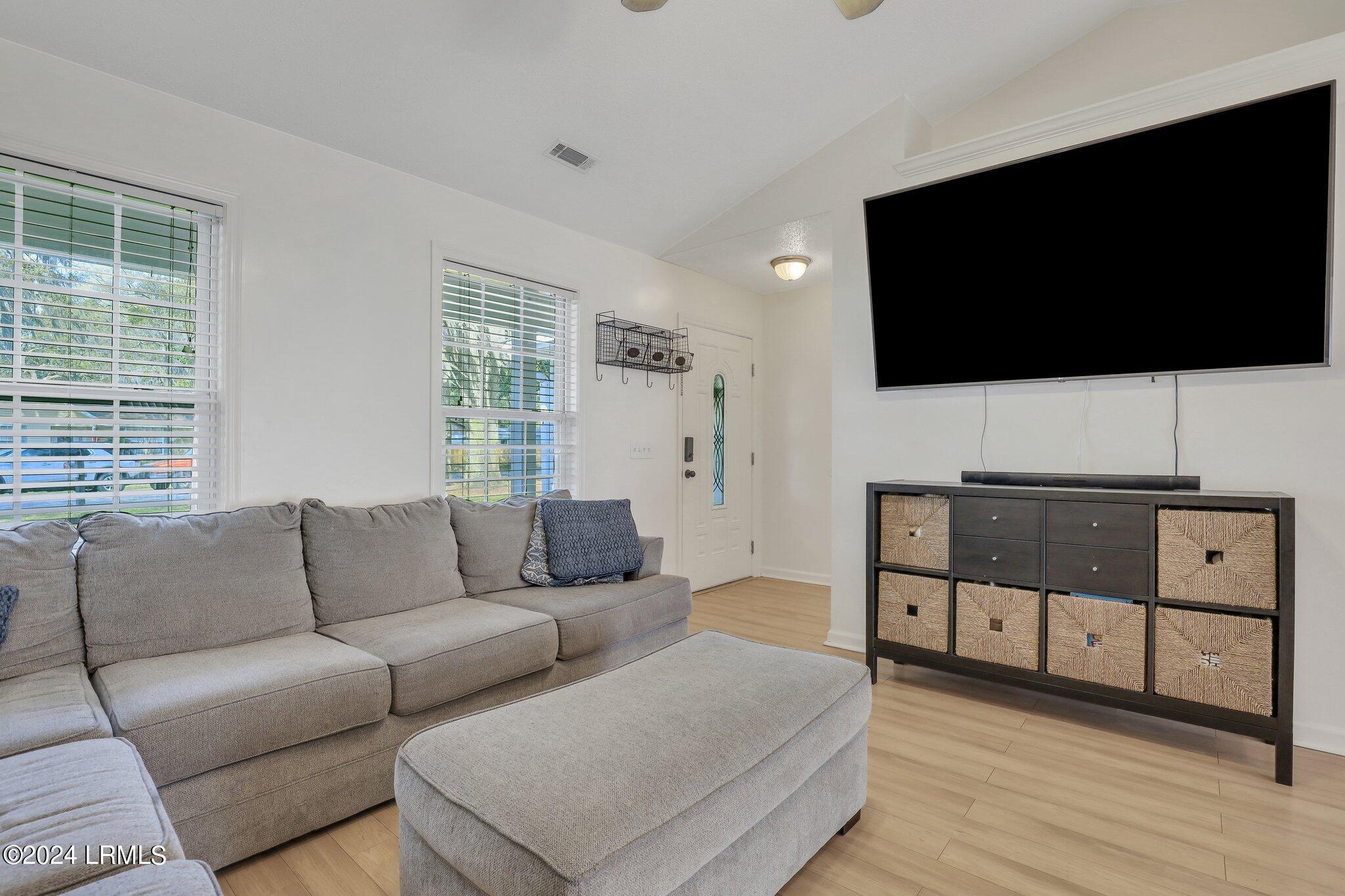 5 Spanish Moss Drive