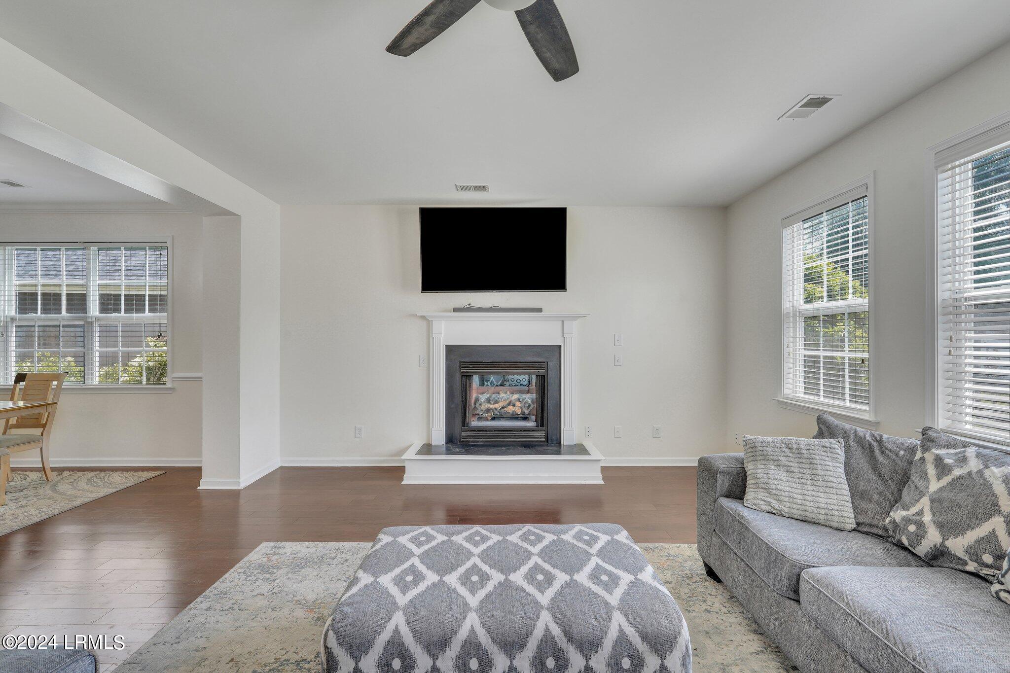 8547 Sentry Circle