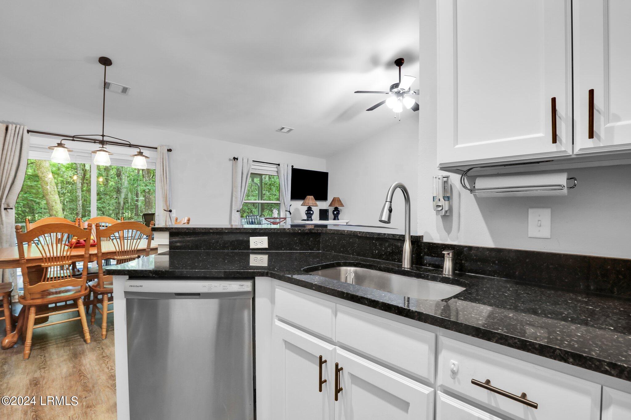 15 Arbor Lane, St. Helena Island