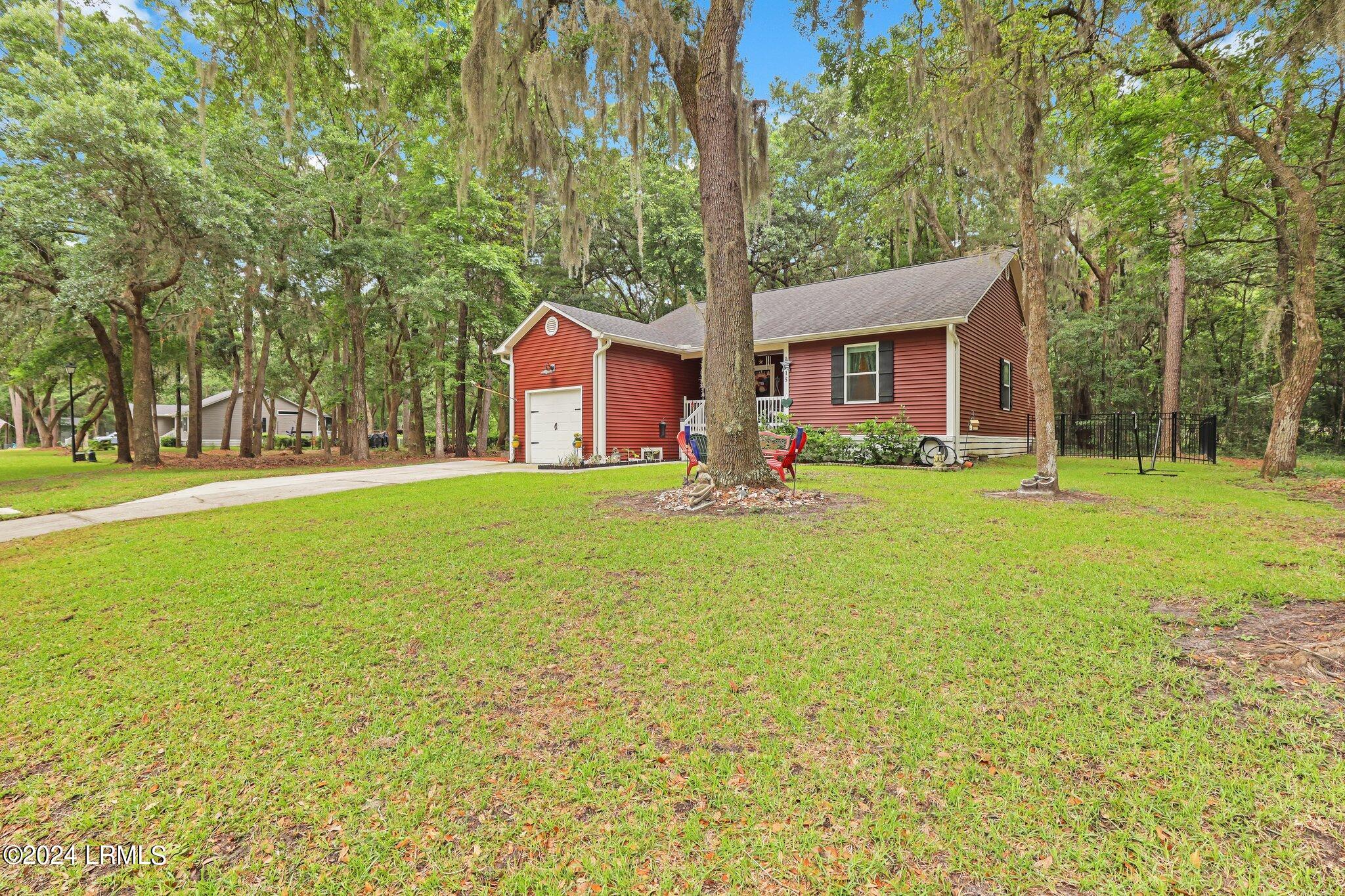 15 Arbor Lane, St. Helena Island