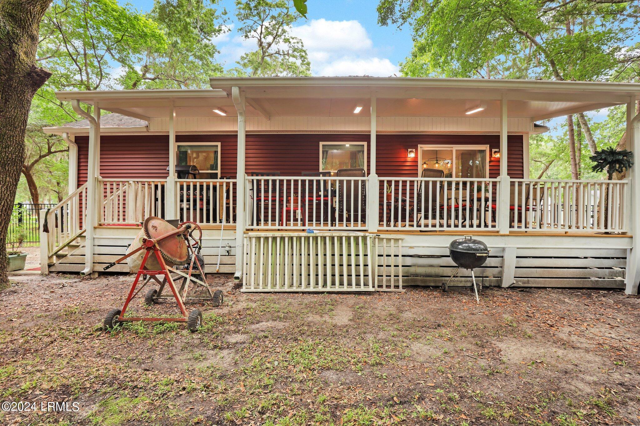 15 Arbor Lane, St. Helena Island