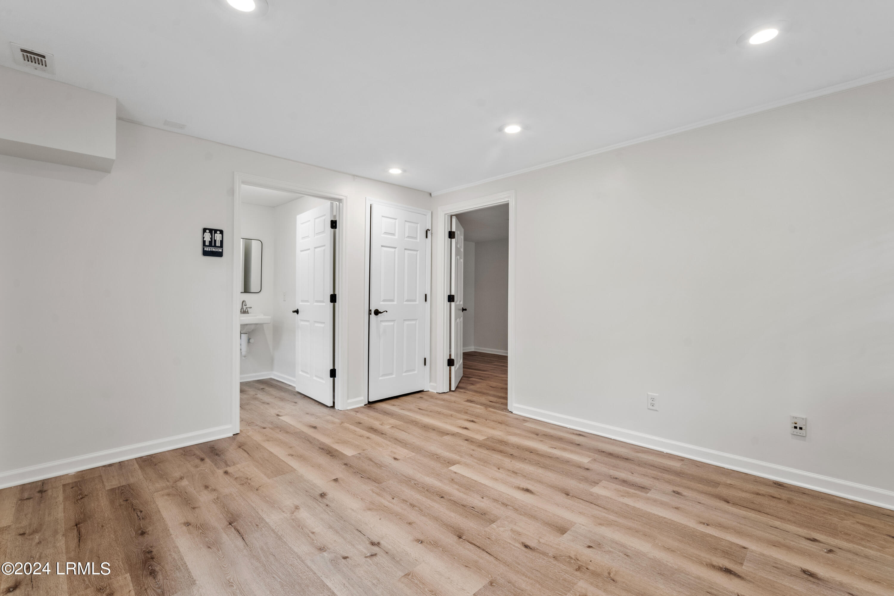 609 Carteret Street, A