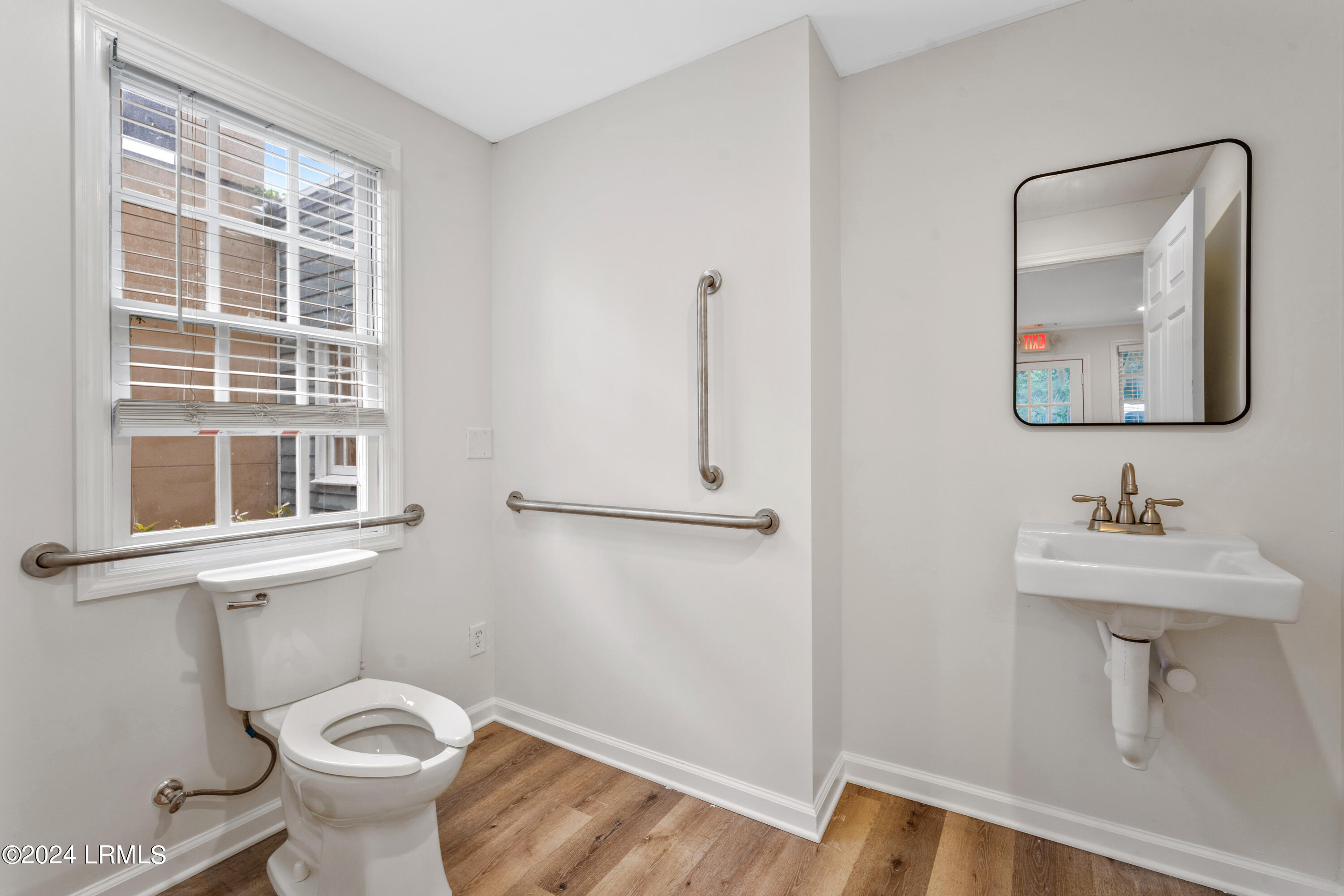 609 Carteret Street, A