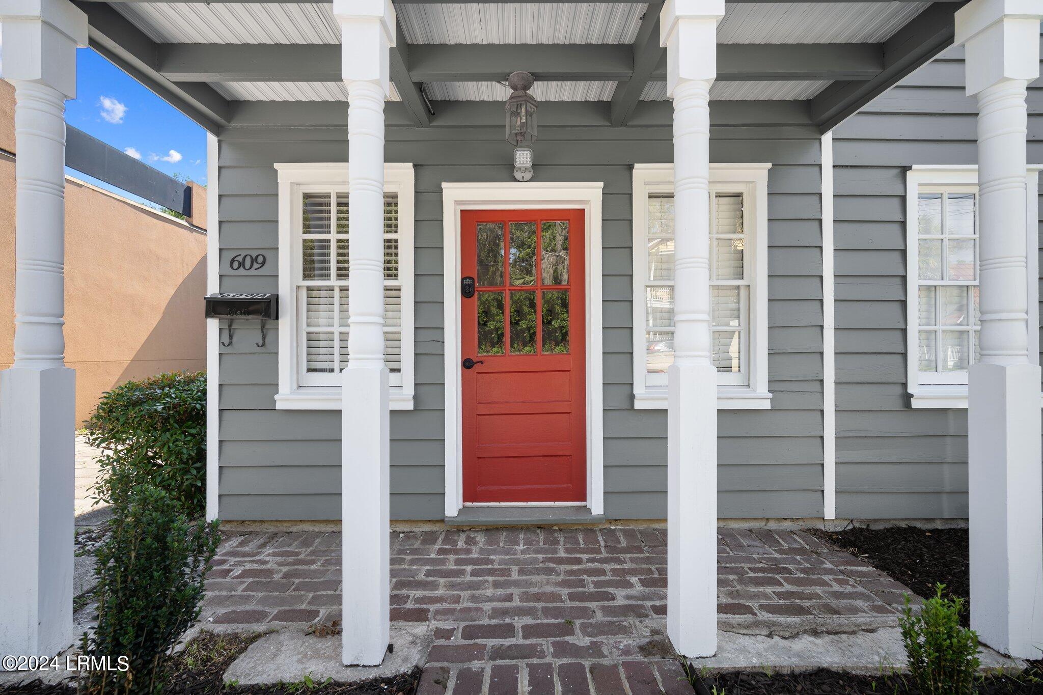 609 Carteret Street, A