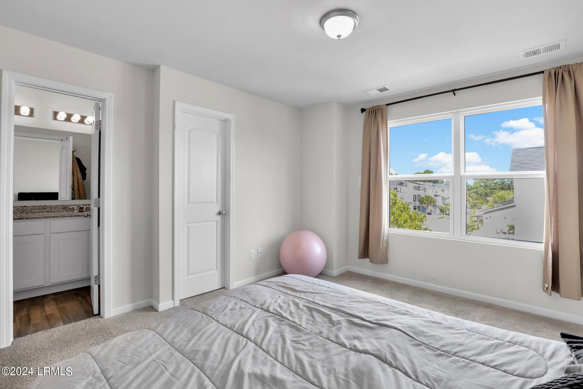 103 Palmetto Breeze Circle