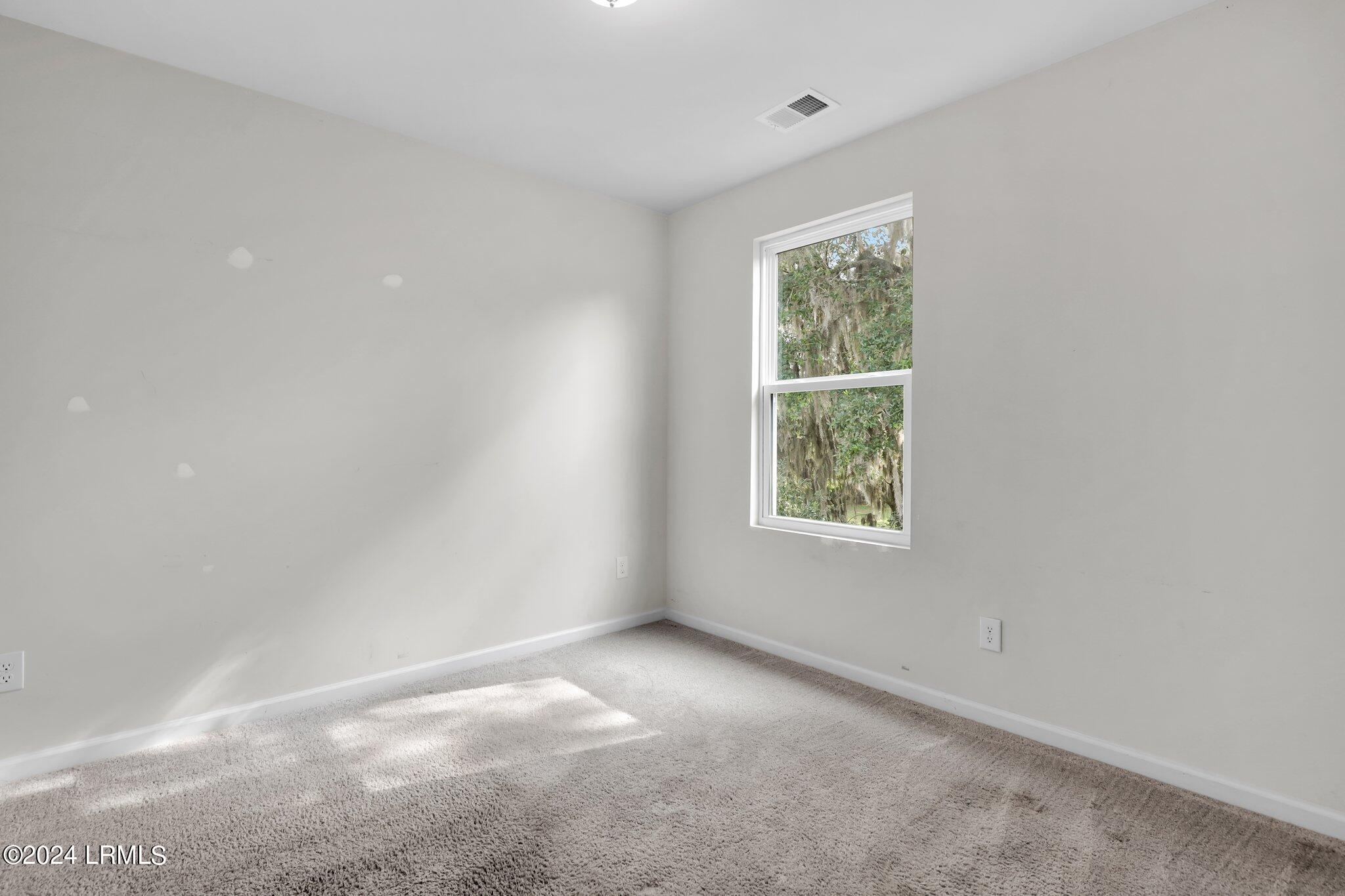 103 Palmetto Breeze Circle