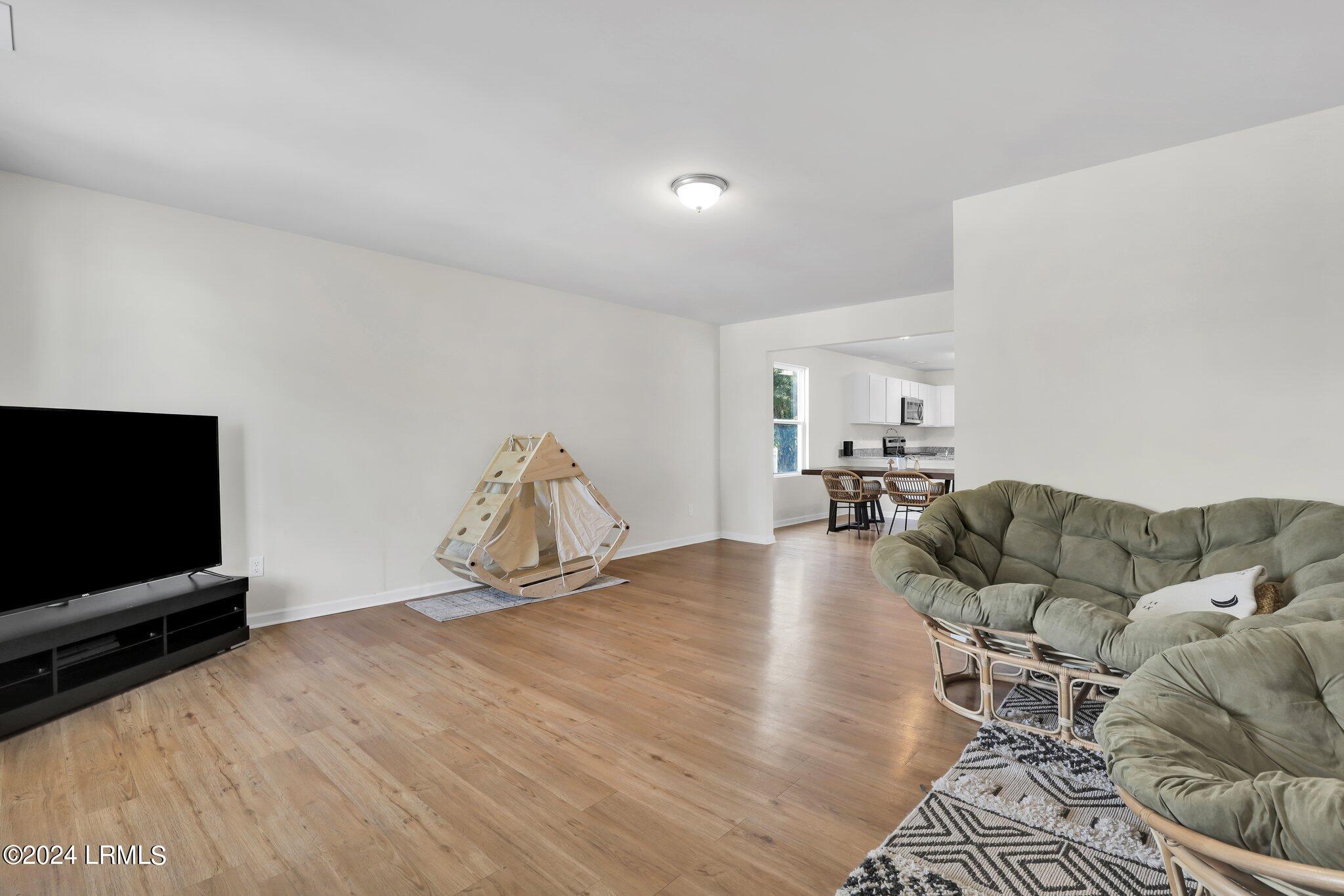 103 Palmetto Breeze Circle