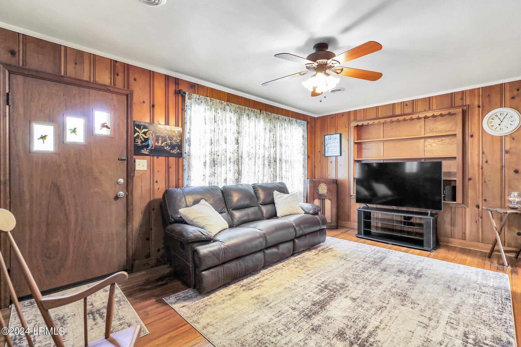 112 Pine Cove Street