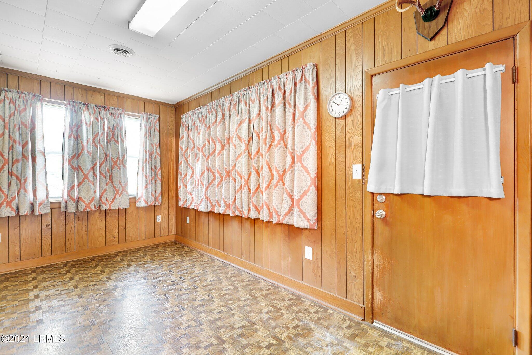 112 Pine Cove Street