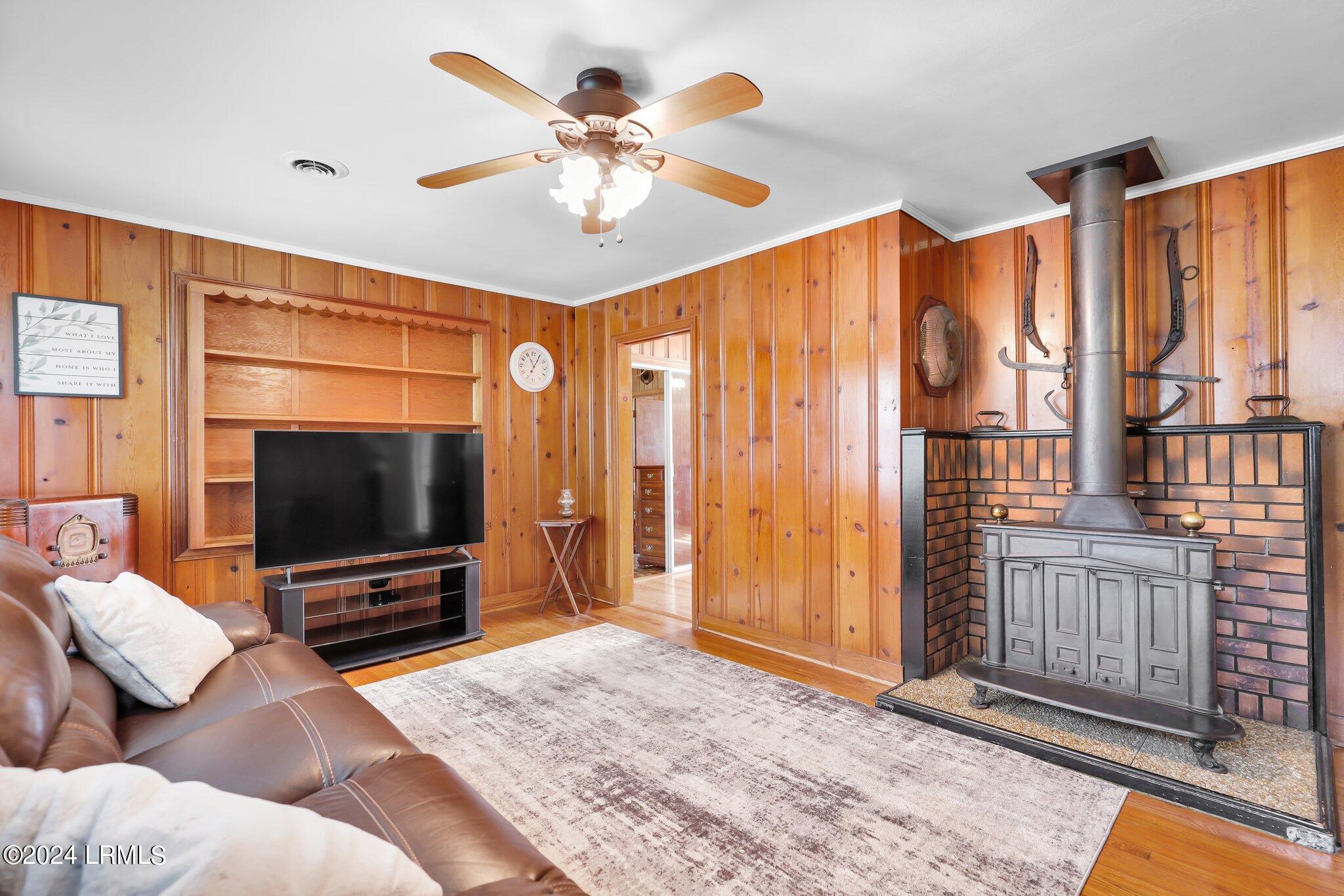 112 Pine Cove Street