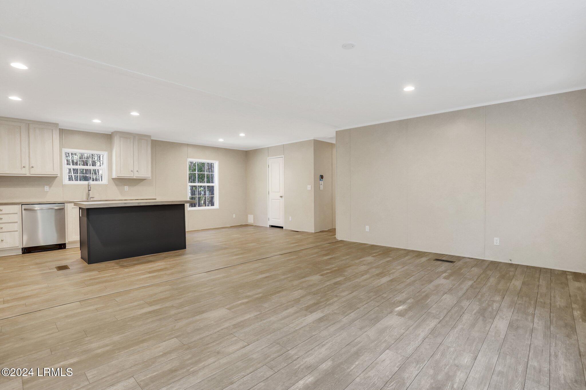 175 Sunny Loop