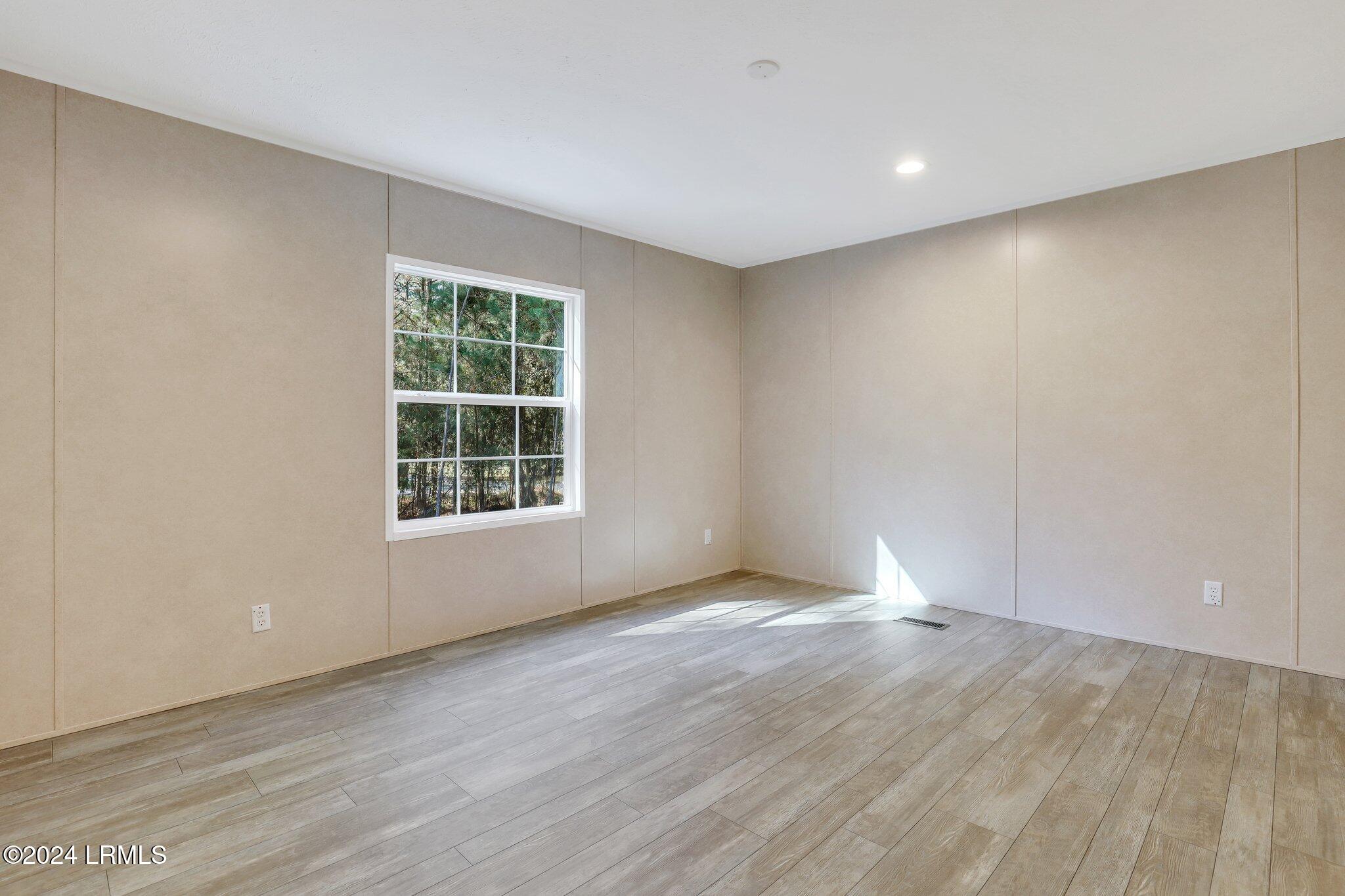 175 Sunny Loop