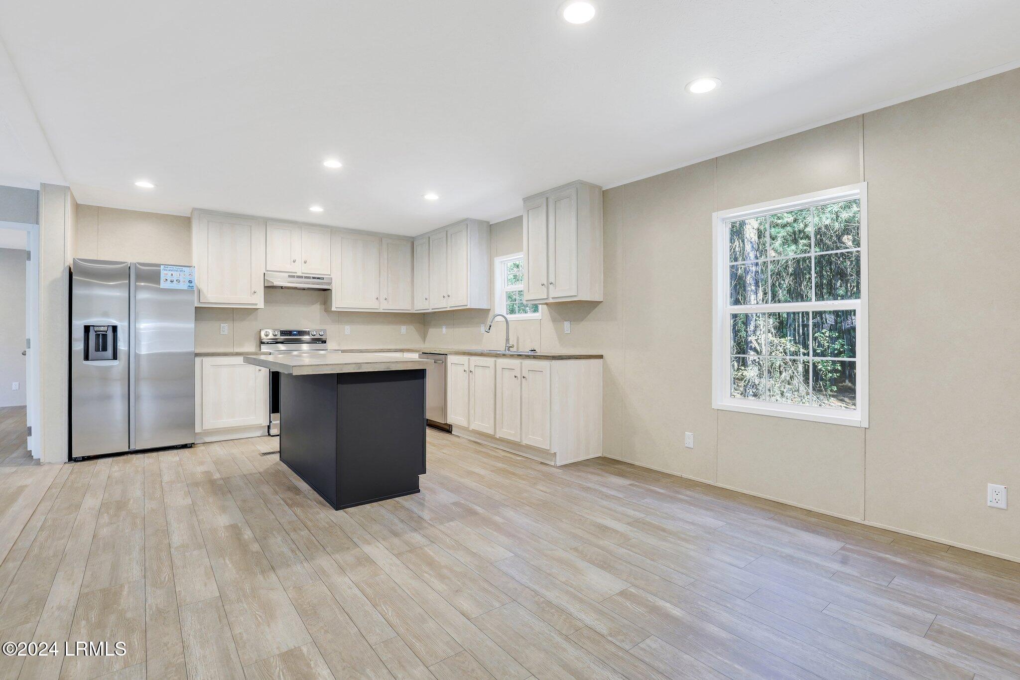 175 Sunny Loop